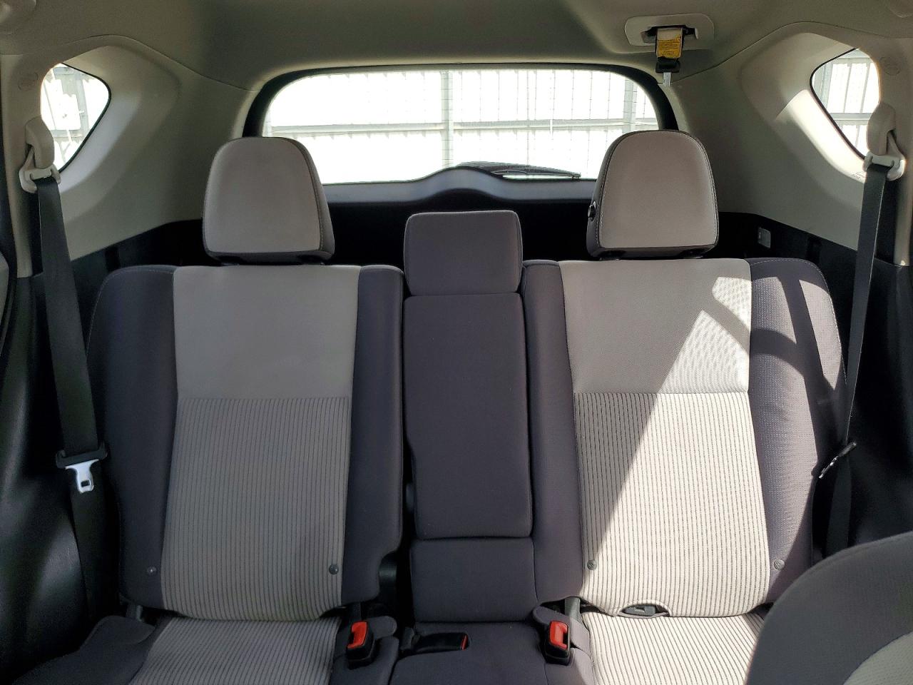 2013 Toyota Rav4 Xle Silver vin: 2T3RFREV5DW122384
