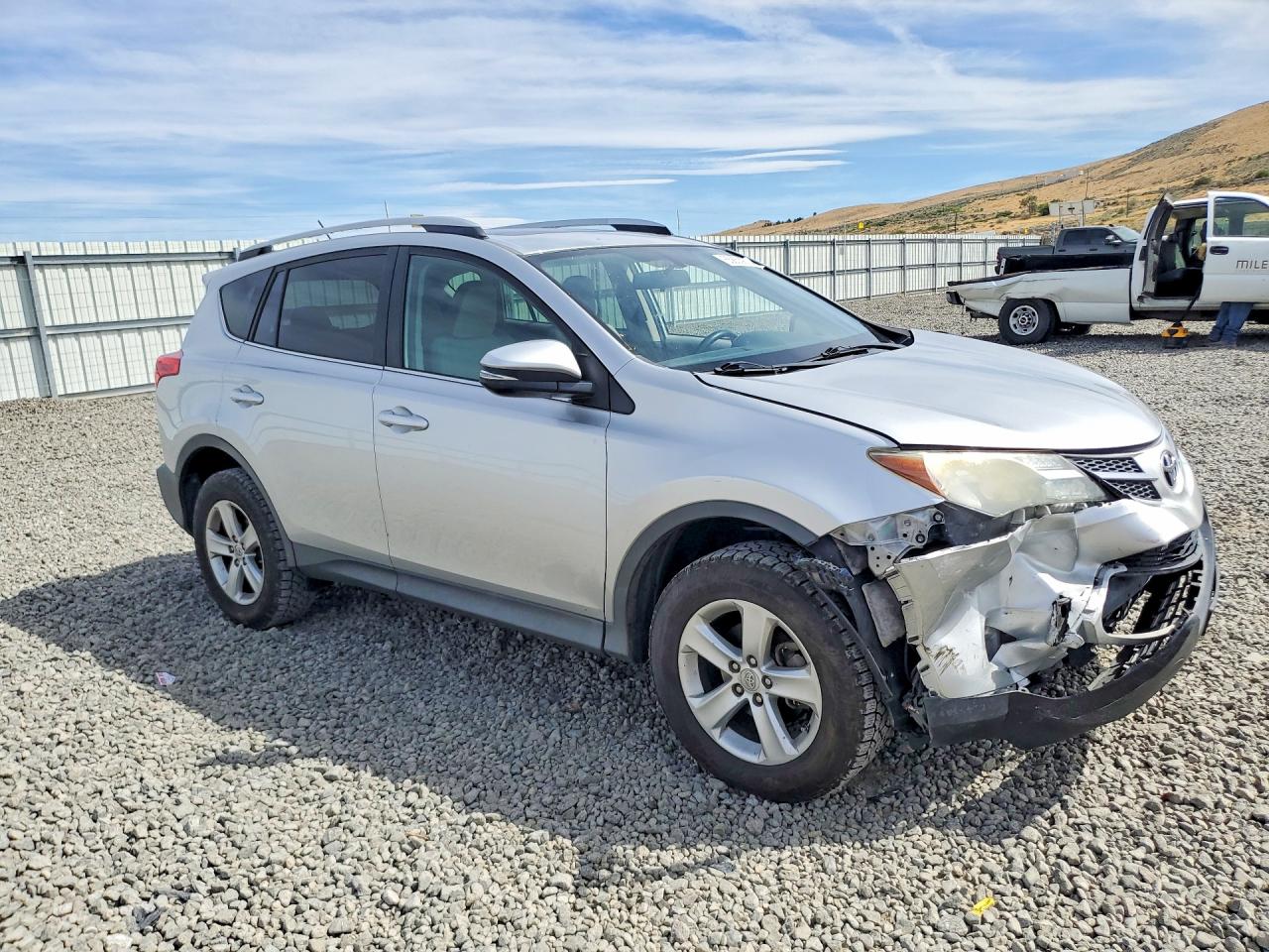 2013 Toyota Rav4 Xle Silver vin: 2T3RFREV5DW122384