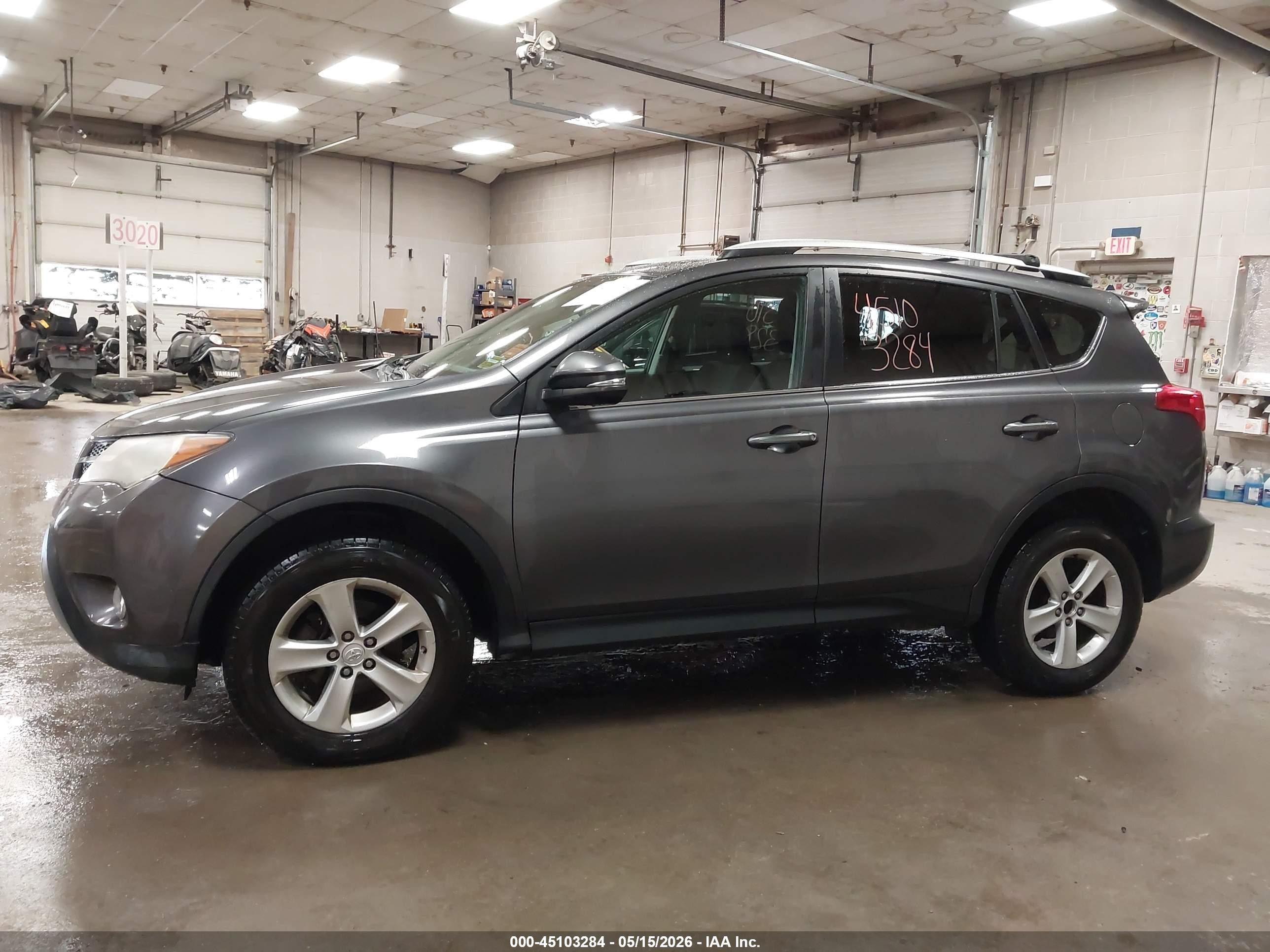 2014 Toyota Rav4 Xle Gray vin: 2T3RFREV5EW135122
