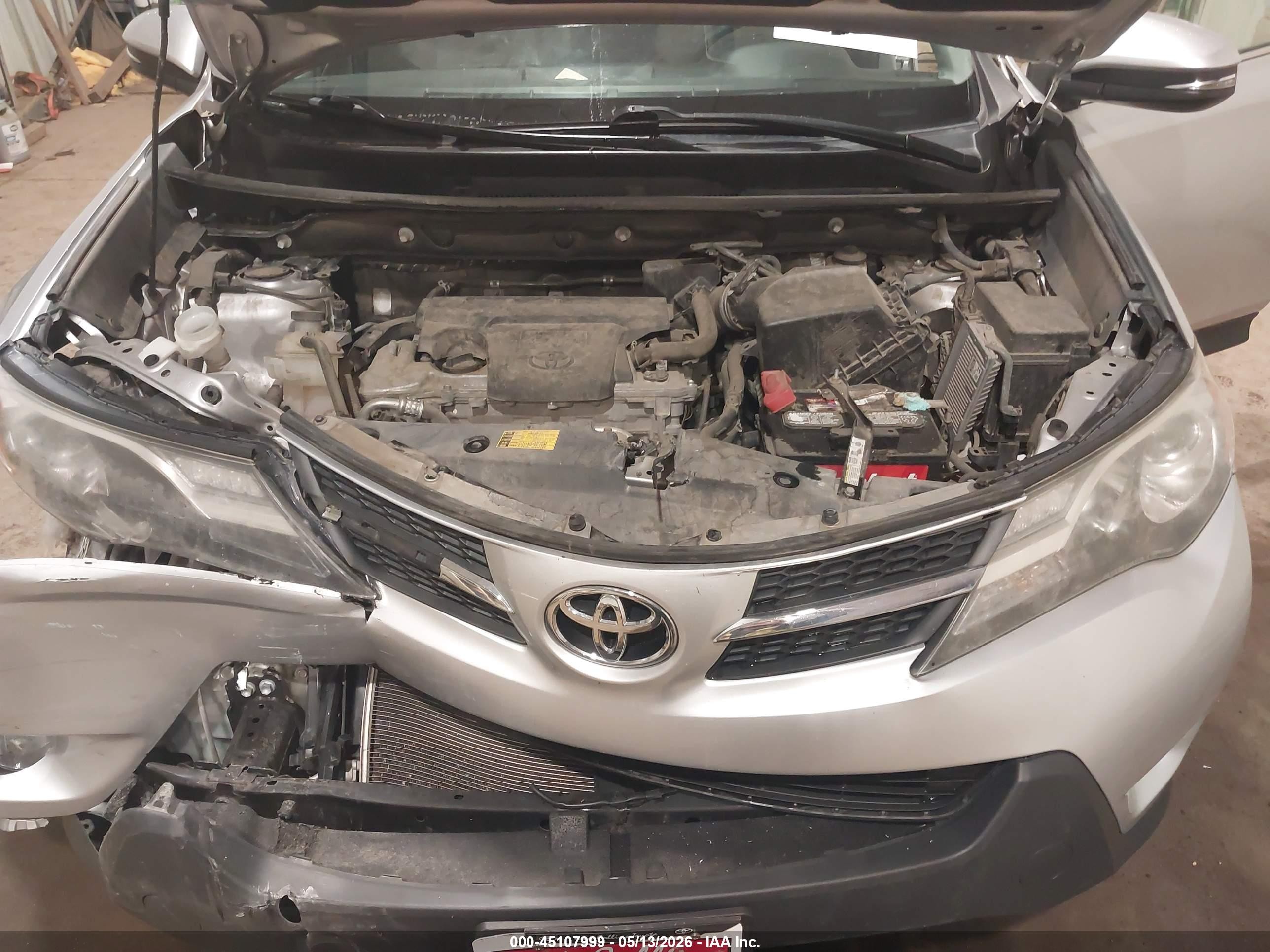 2015 Toyota Rav4 Xle Silver vin: 2T3RFREV5FW238882