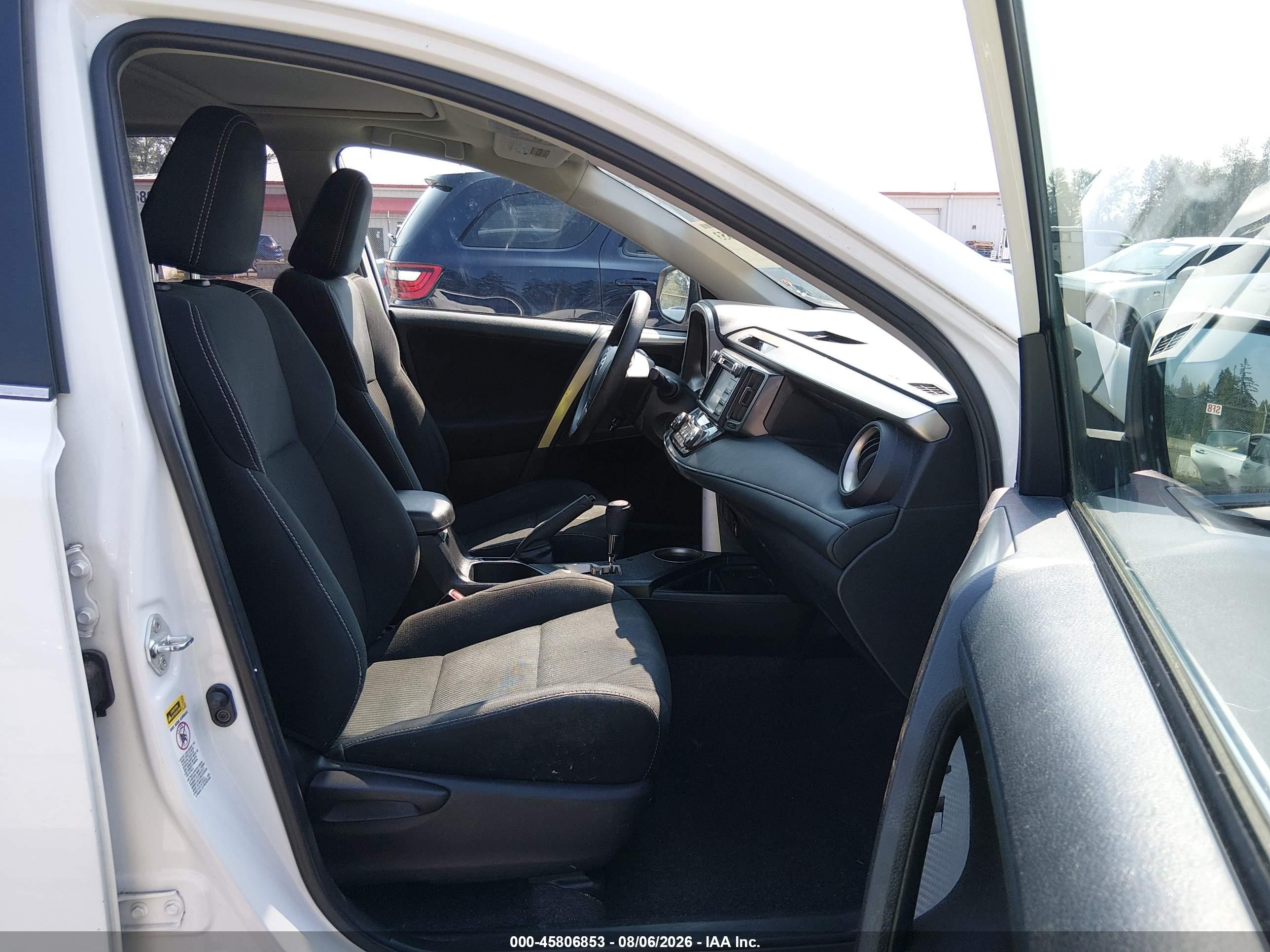 2015 Toyota Rav4 Xle White vin: 2T3RFREV5FW303651