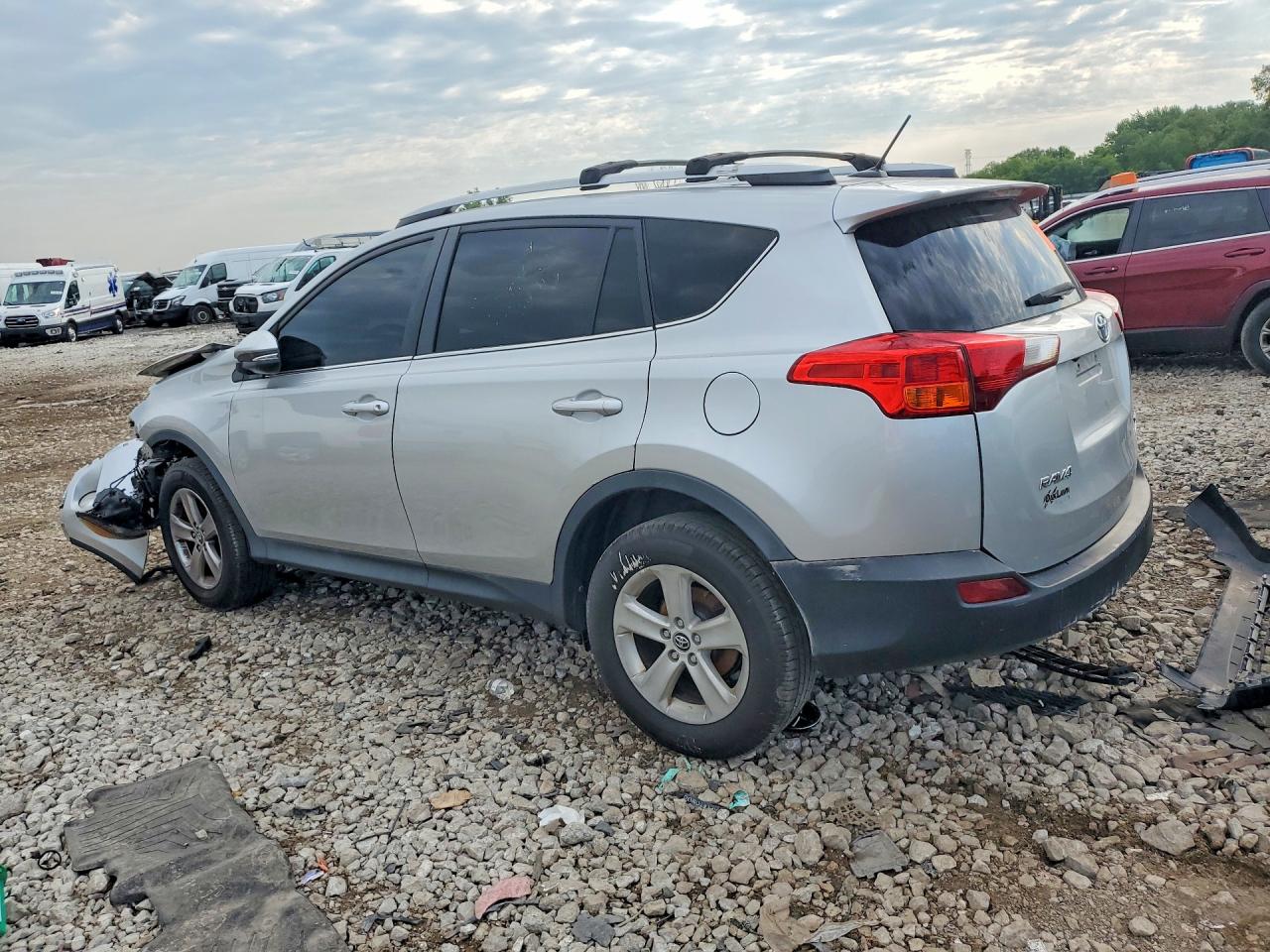 2015 Toyota Rav4 Xle Silver vin: 2T3RFREV5FW315797