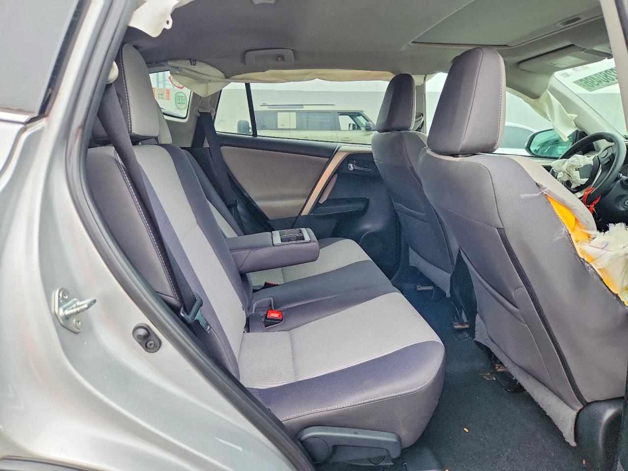 2015 Toyota Rav4 Xle Silver vin: 2T3RFREV5FW319218