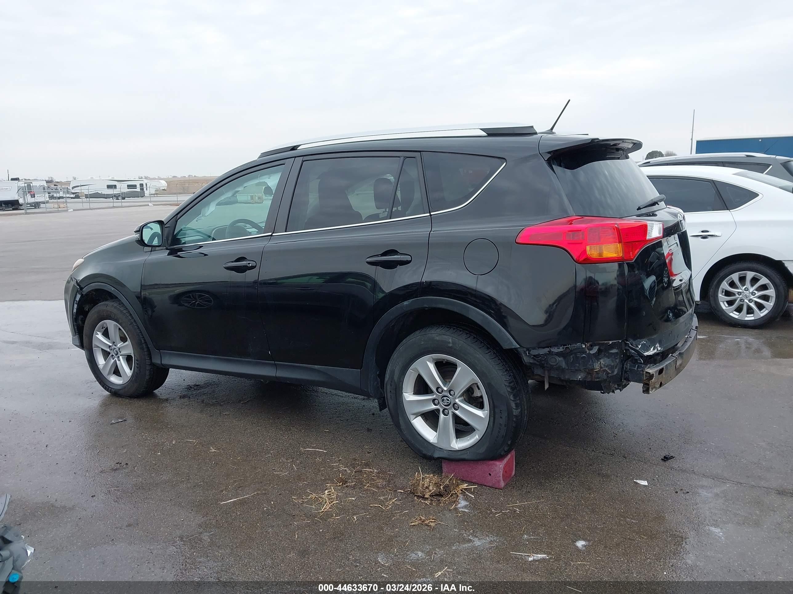 2015 Toyota Rav4 Xle Black vin: 2T3RFREV5FW340344