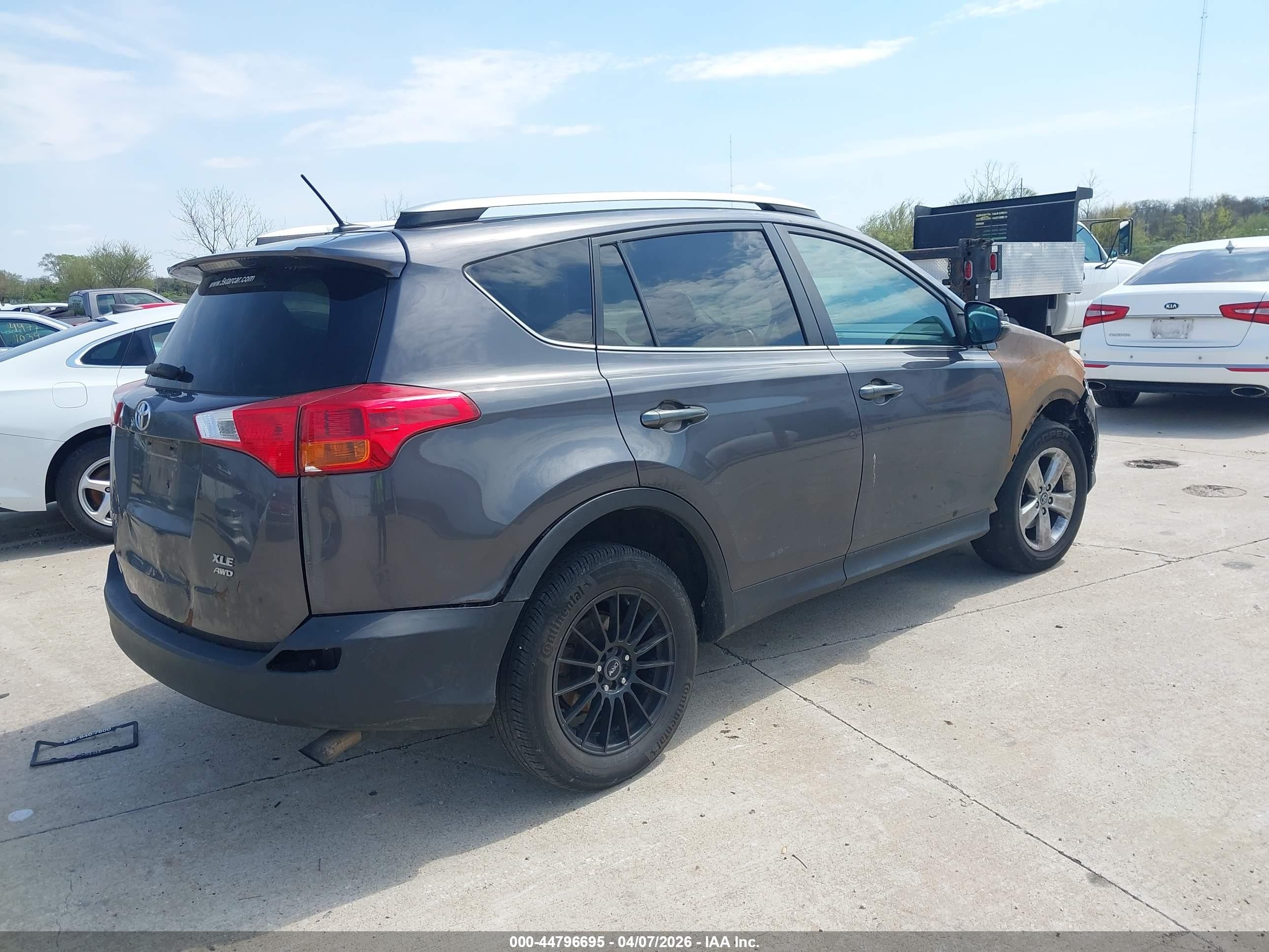 2015 Toyota Rav4 Xle Gray vin: 2T3RFREV5FW360884
