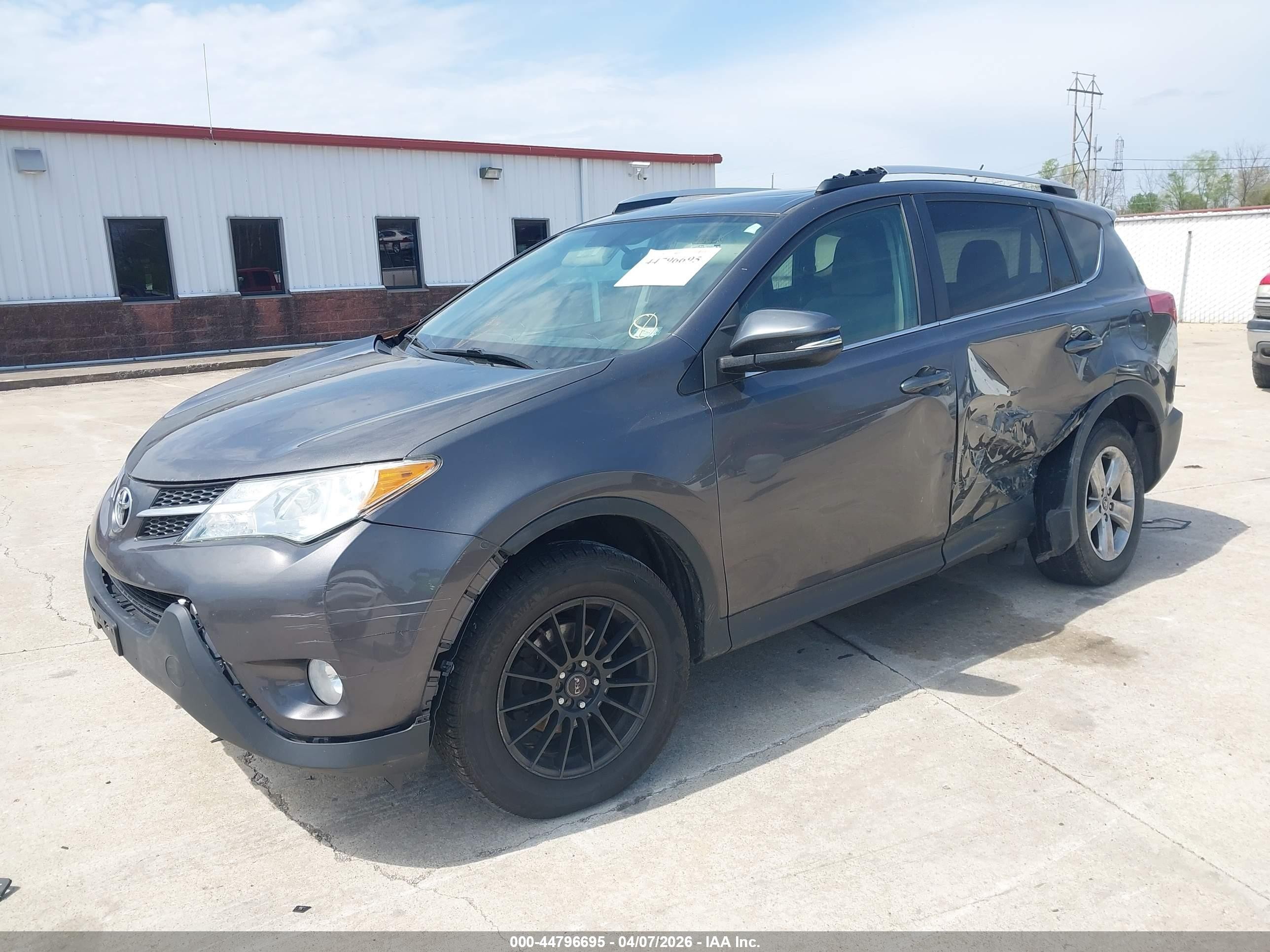 2015 Toyota Rav4 Xle Gray vin: 2T3RFREV5FW360884