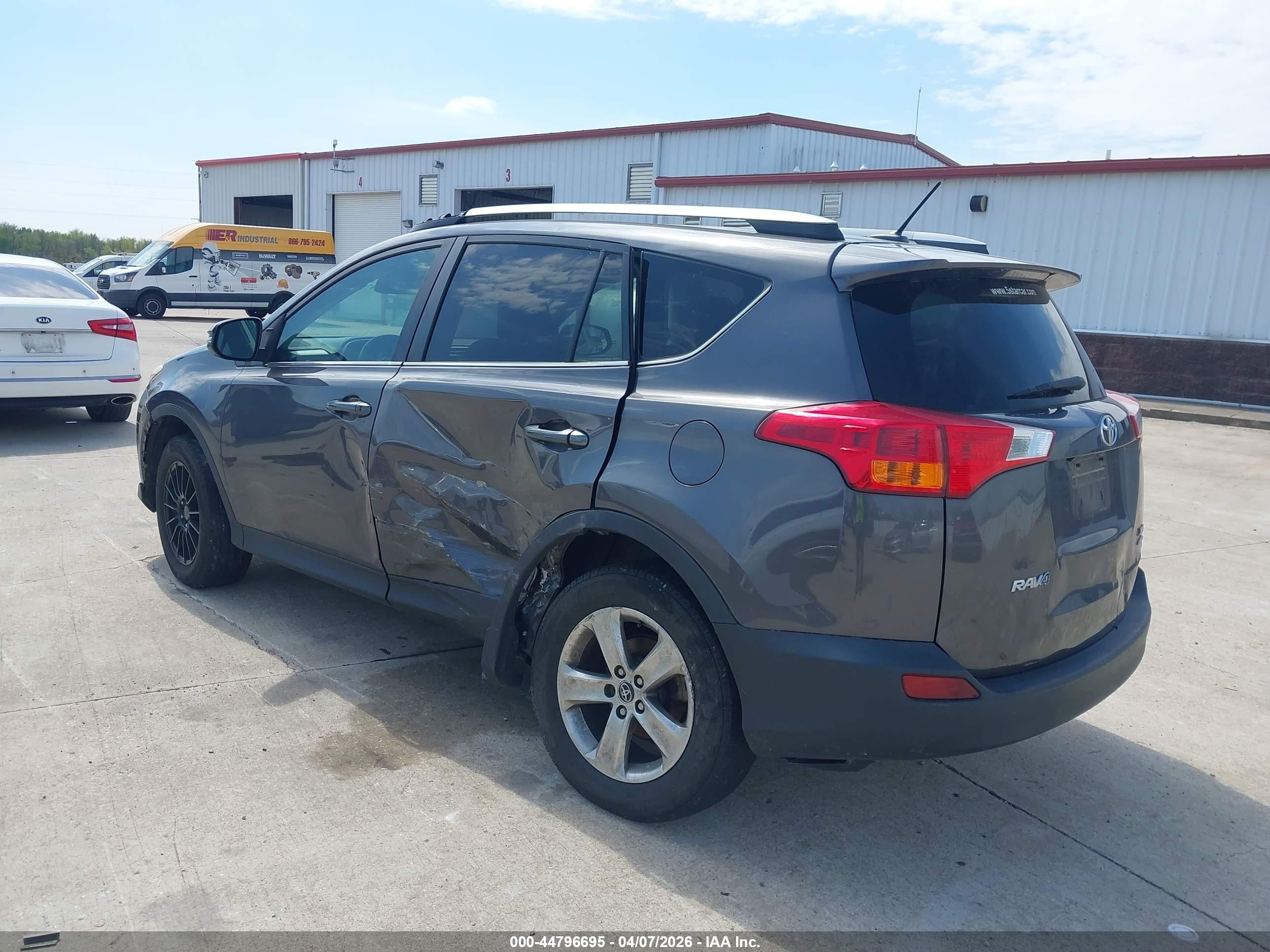 2015 Toyota Rav4 Xle Gray vin: 2T3RFREV5FW360884