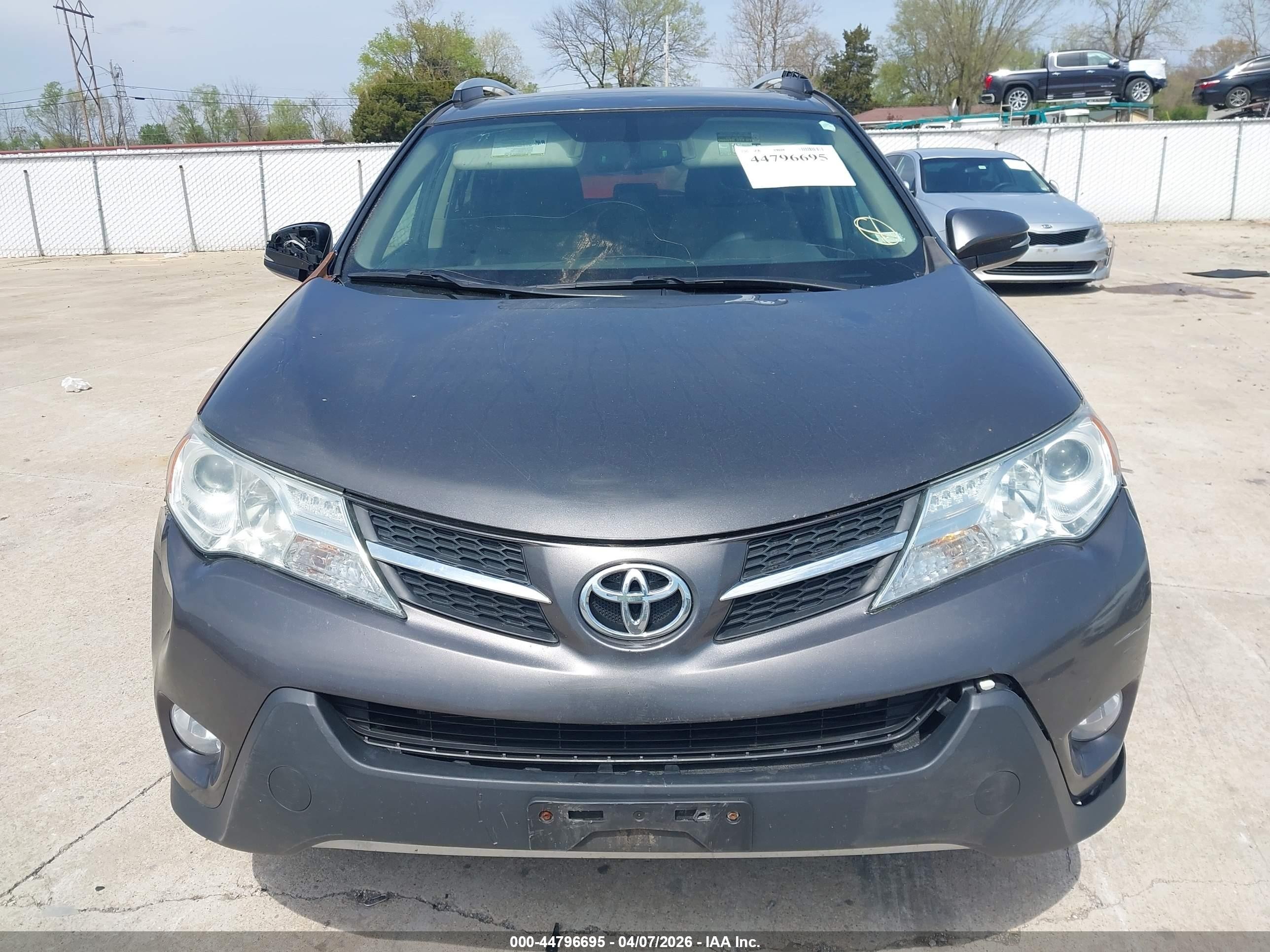 2015 Toyota Rav4 Xle Gray vin: 2T3RFREV5FW360884