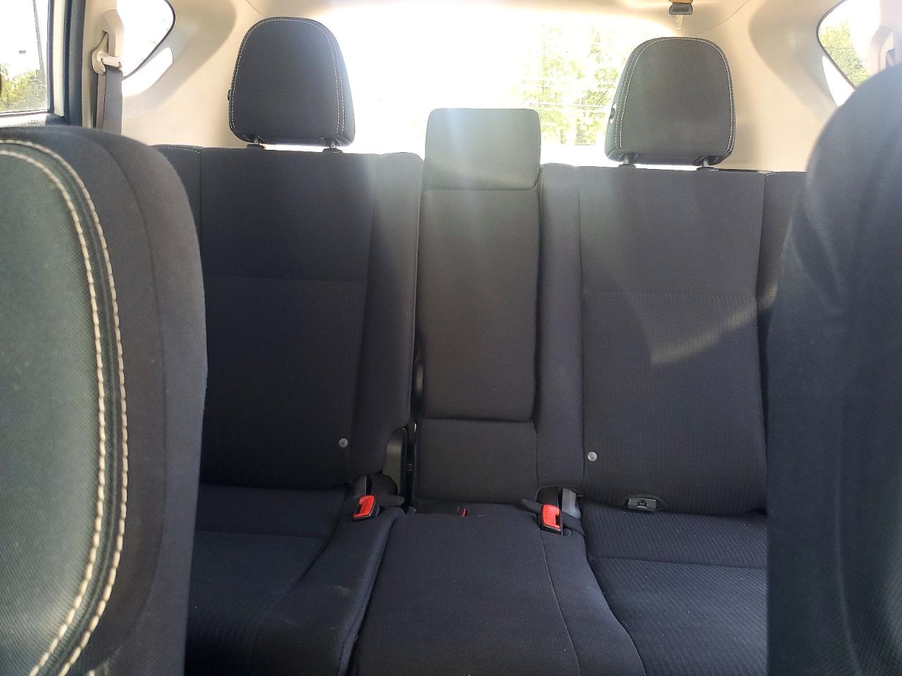 2015 Toyota Rav4 Xle Белый vin: 2T3RFREV5FW373649