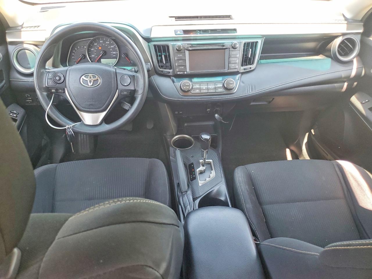 2015 Toyota Rav4 Xle Белый vin: 2T3RFREV5FW373649