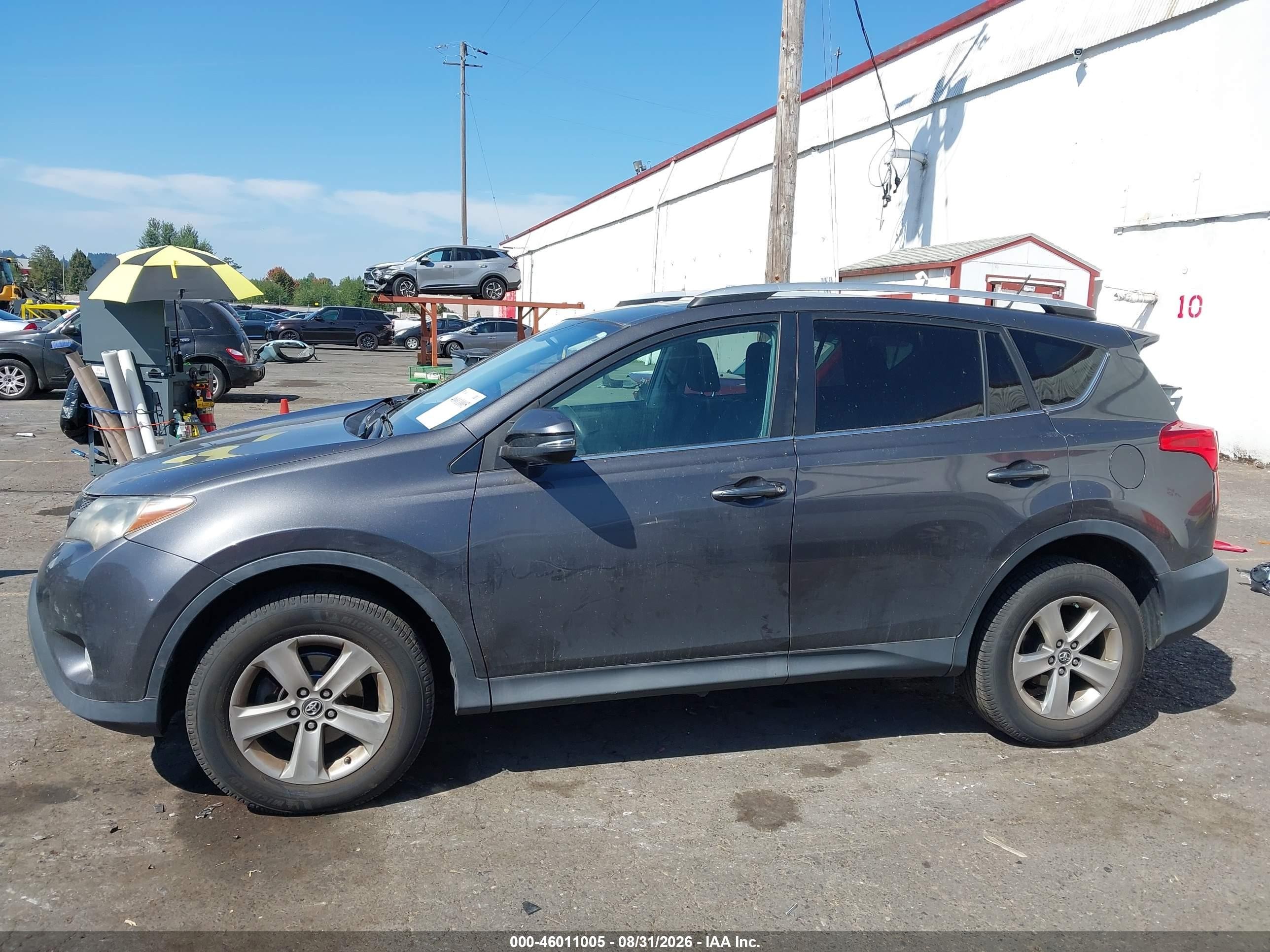 2015 Toyota Rav4 Xle Gray vin: 2T3RFREV5FW395506