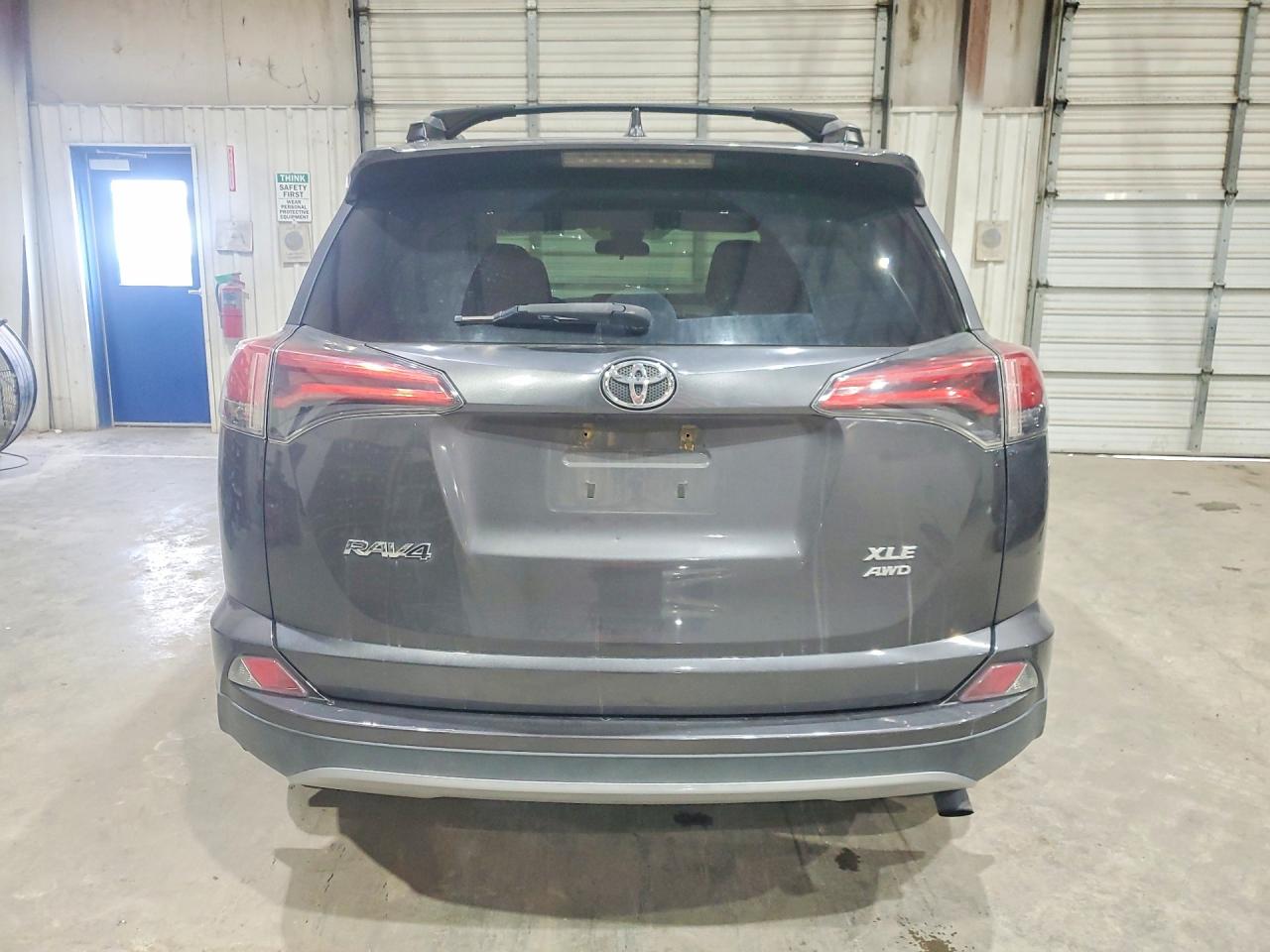 2018 Toyota Rav4 Adventure Gray vin: 2T3RFREV5JW723290