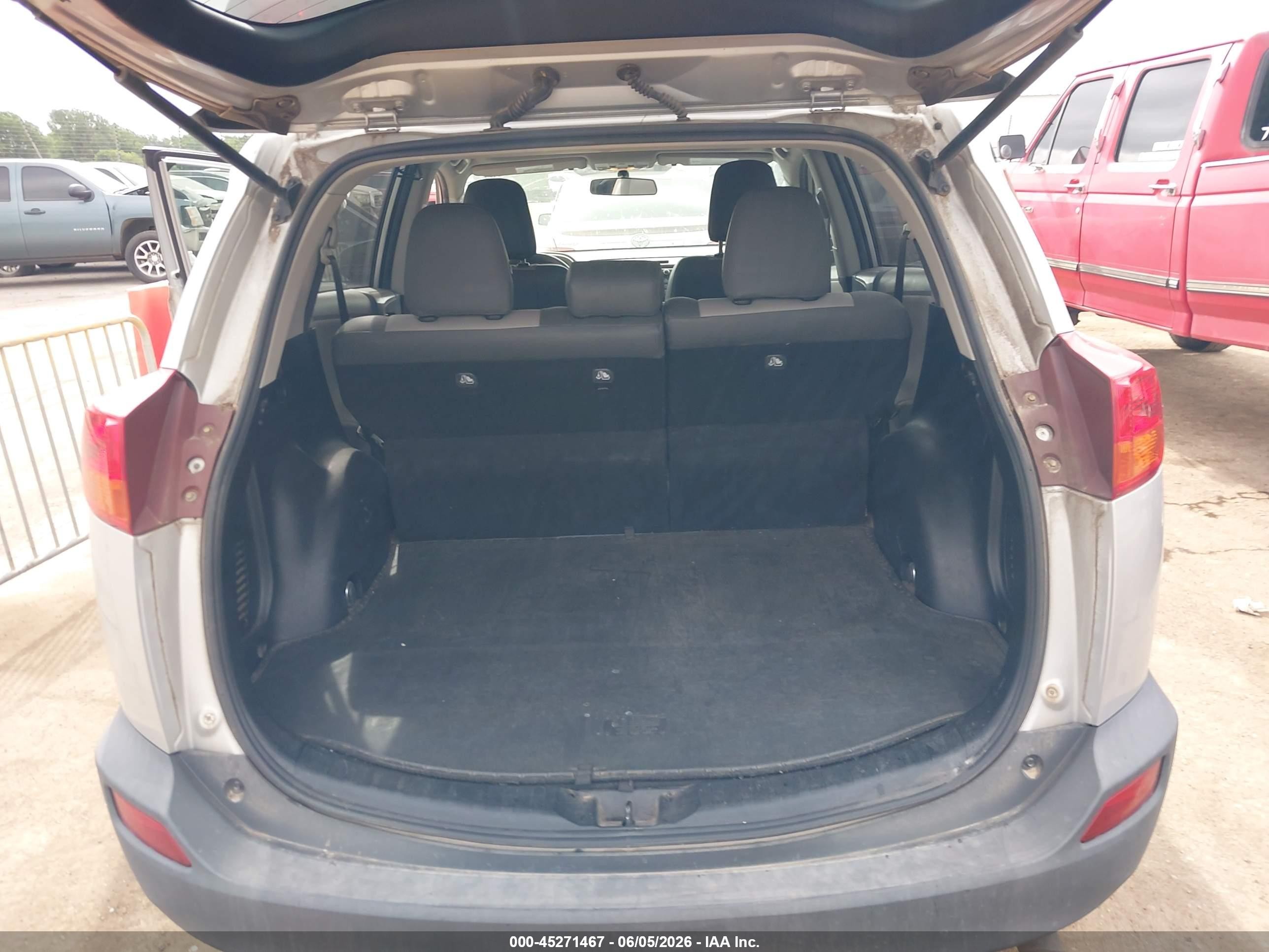 2013 Toyota Rav4 Xle Silver vin: 2T3RFREV6DW056797