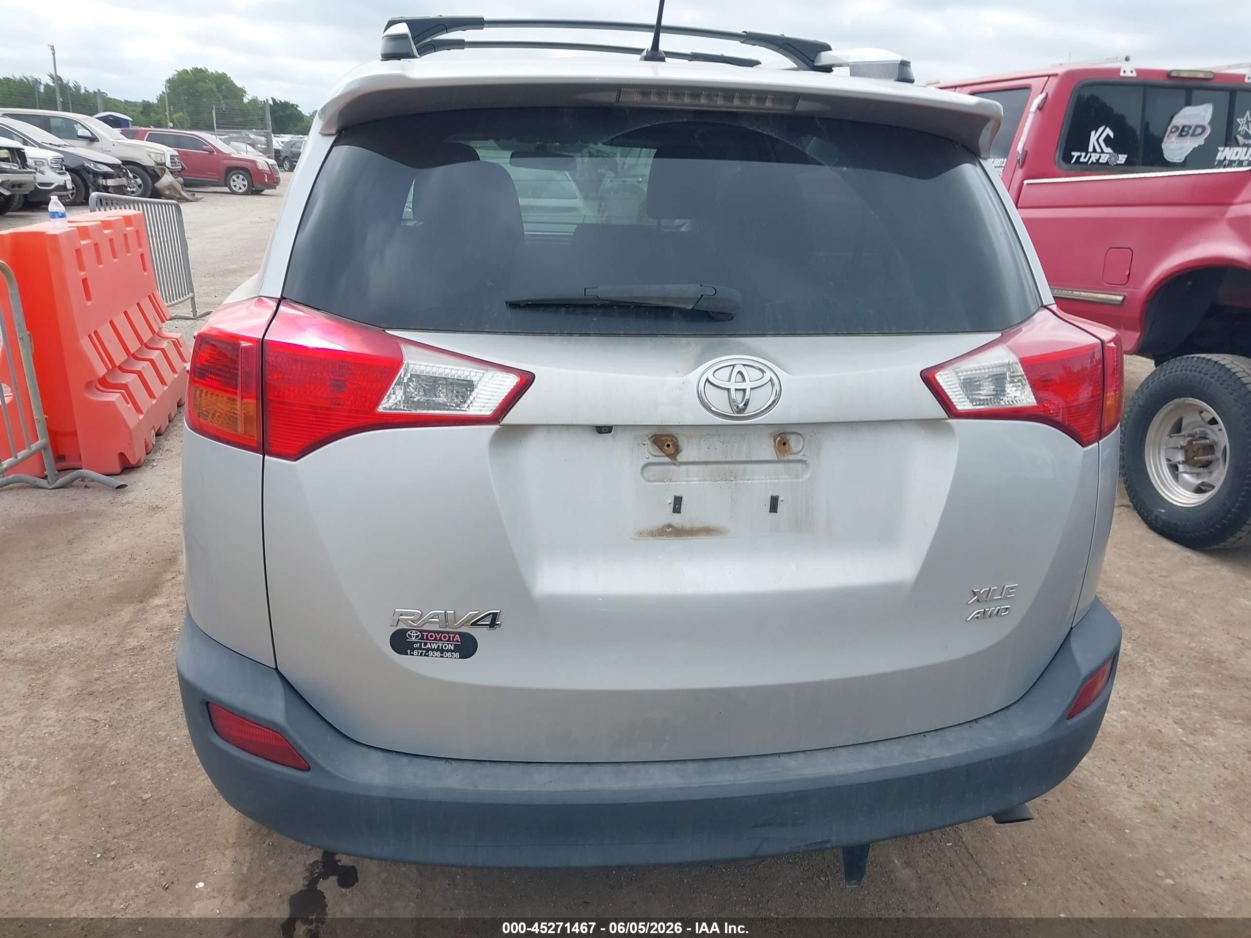 2013 Toyota Rav4 Xle Silver vin: 2T3RFREV6DW056797