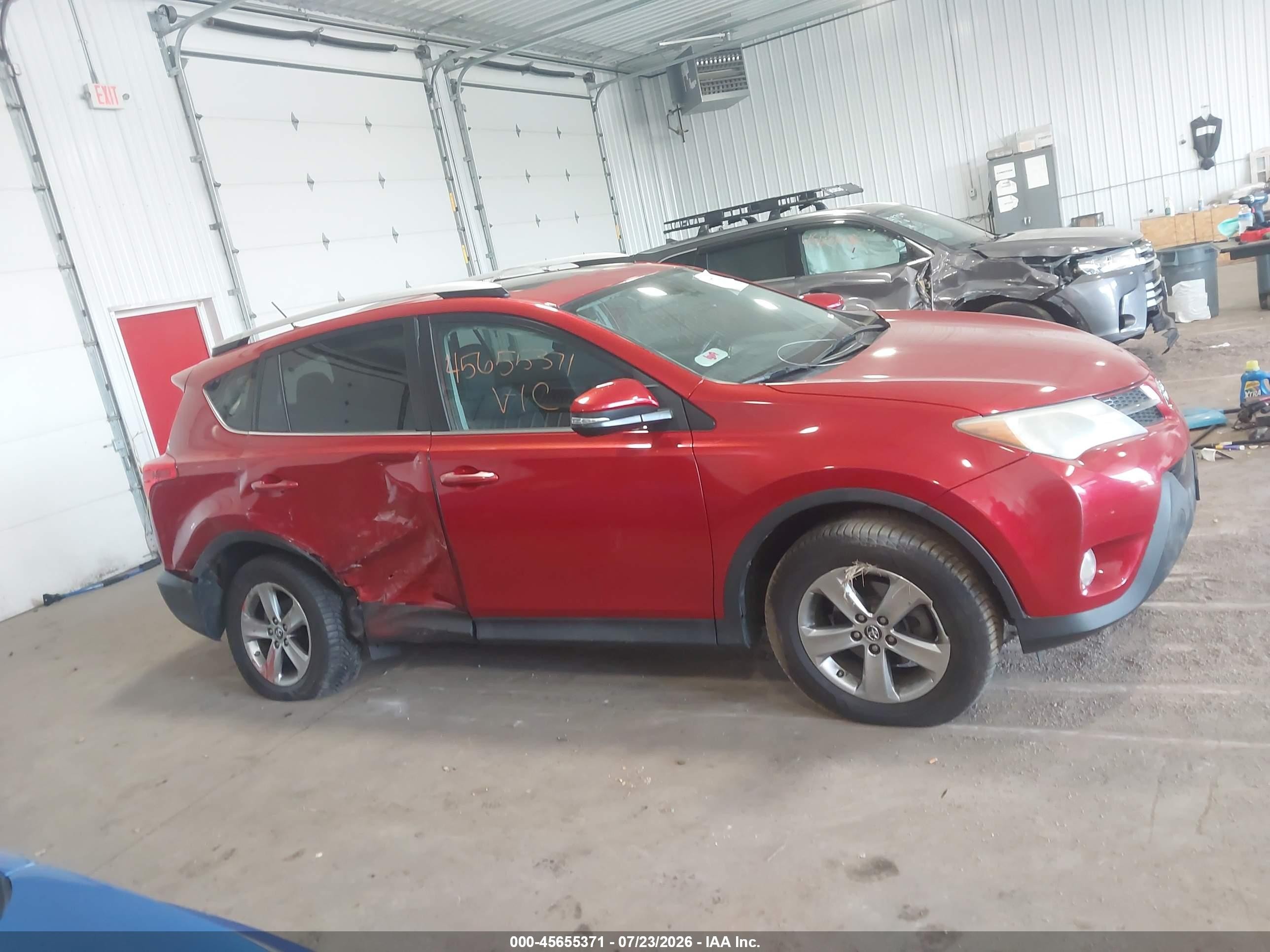 2015 Toyota Rav4 Xle Red vin: 2T3RFREV6FW230841