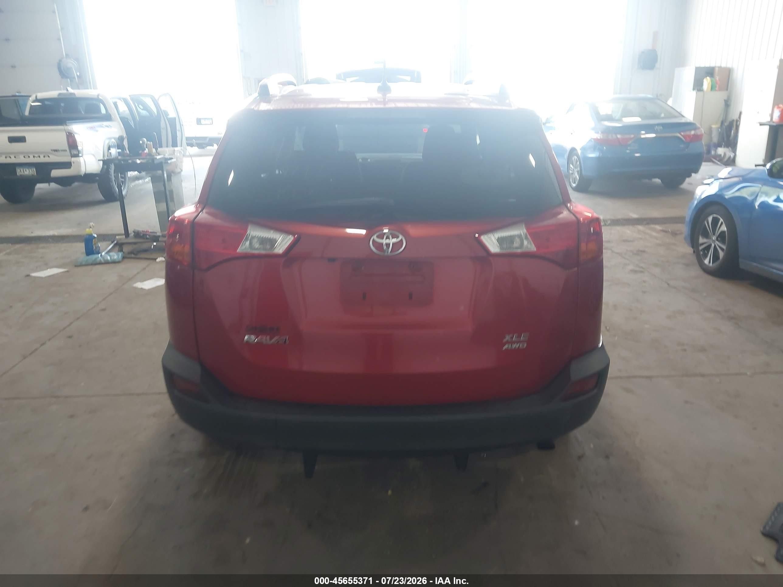 2015 Toyota Rav4 Xle Red vin: 2T3RFREV6FW230841