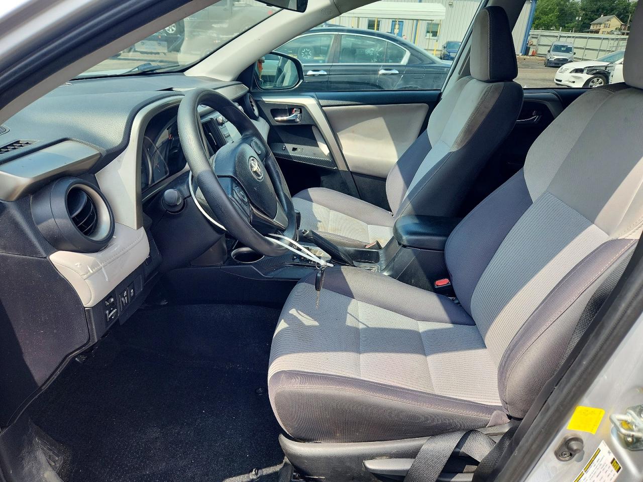 2015 Toyota Rav4 Xle Silver vin: 2T3RFREV6FW239605
