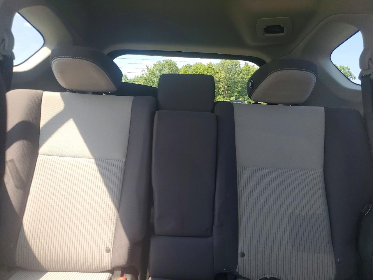 2015 Toyota Rav4 Xle Серый vin: 2T3RFREV6FW256128