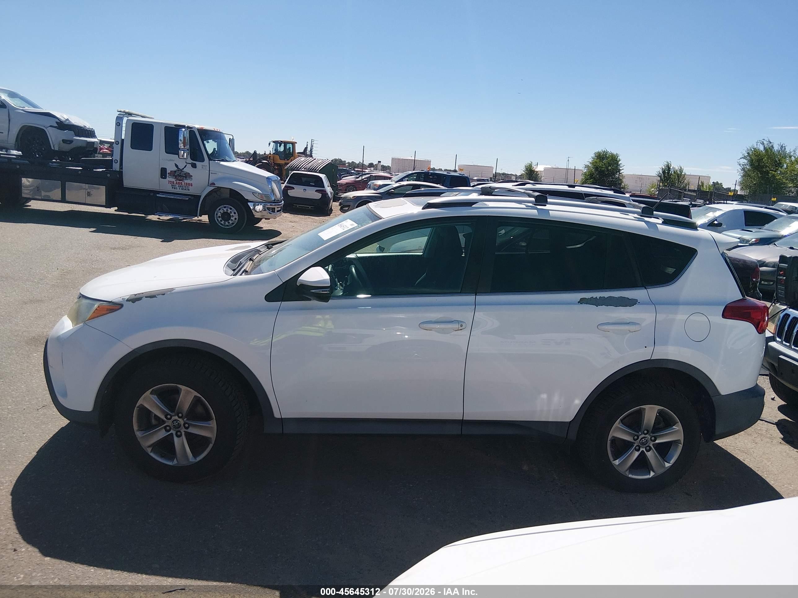 2015 Toyota Rav4 Xle Белый vin: 2T3RFREV6FW270868