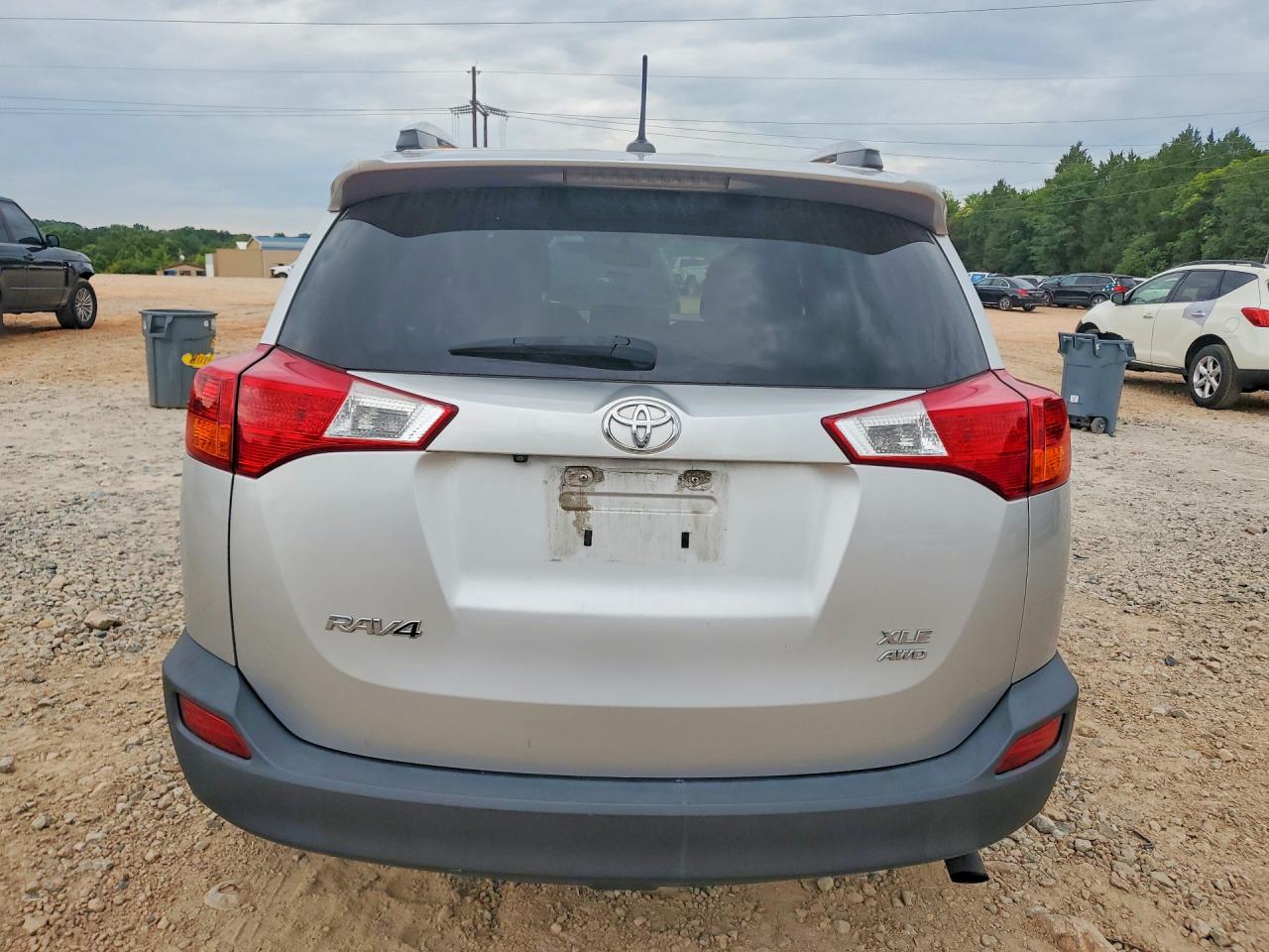 2015 Toyota Rav4 Xle Silver vin: 2T3RFREV6FW280168