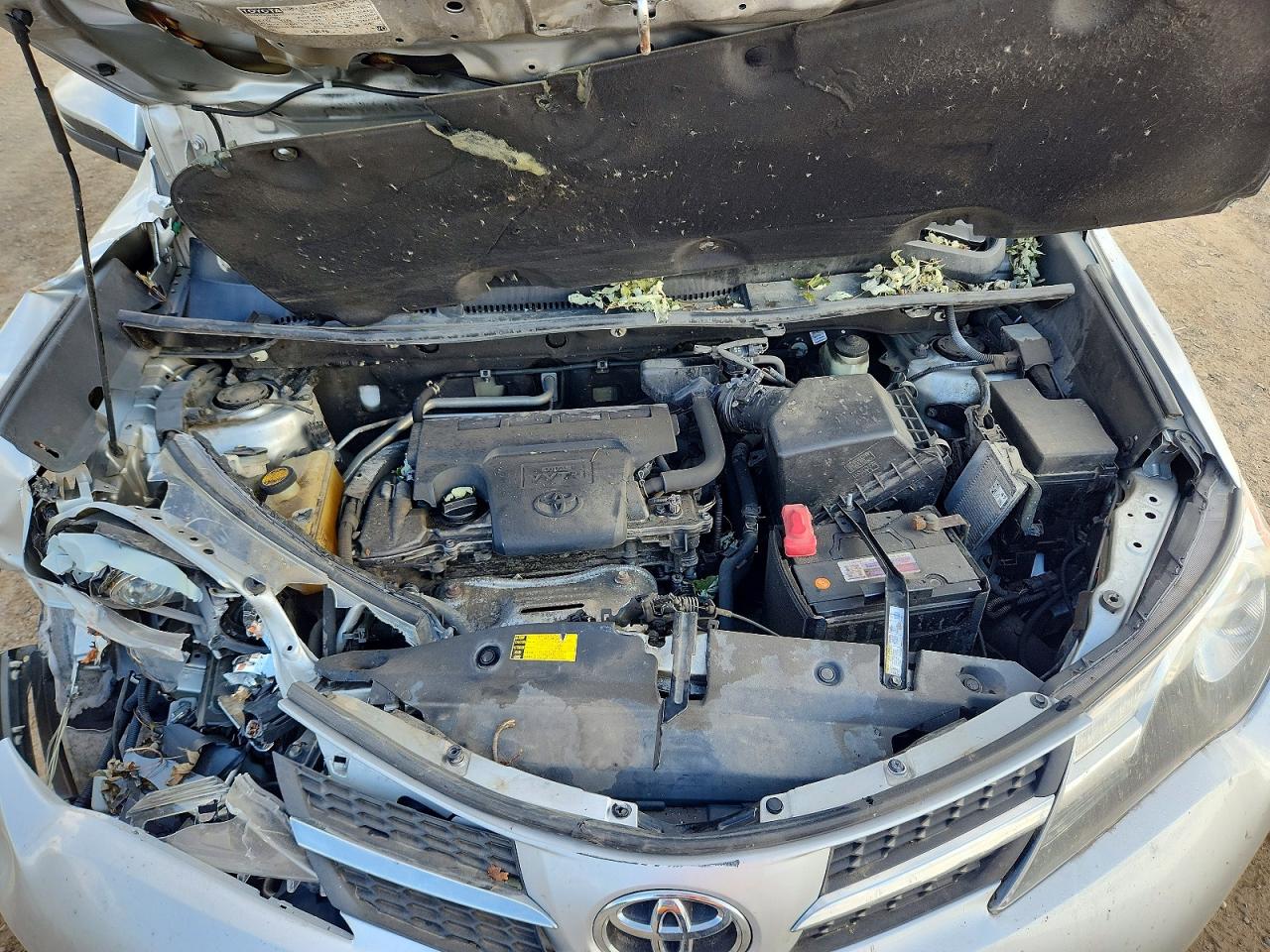 2015 Toyota Rav4 Xle Серебряный vin: 2T3RFREV6FW324475