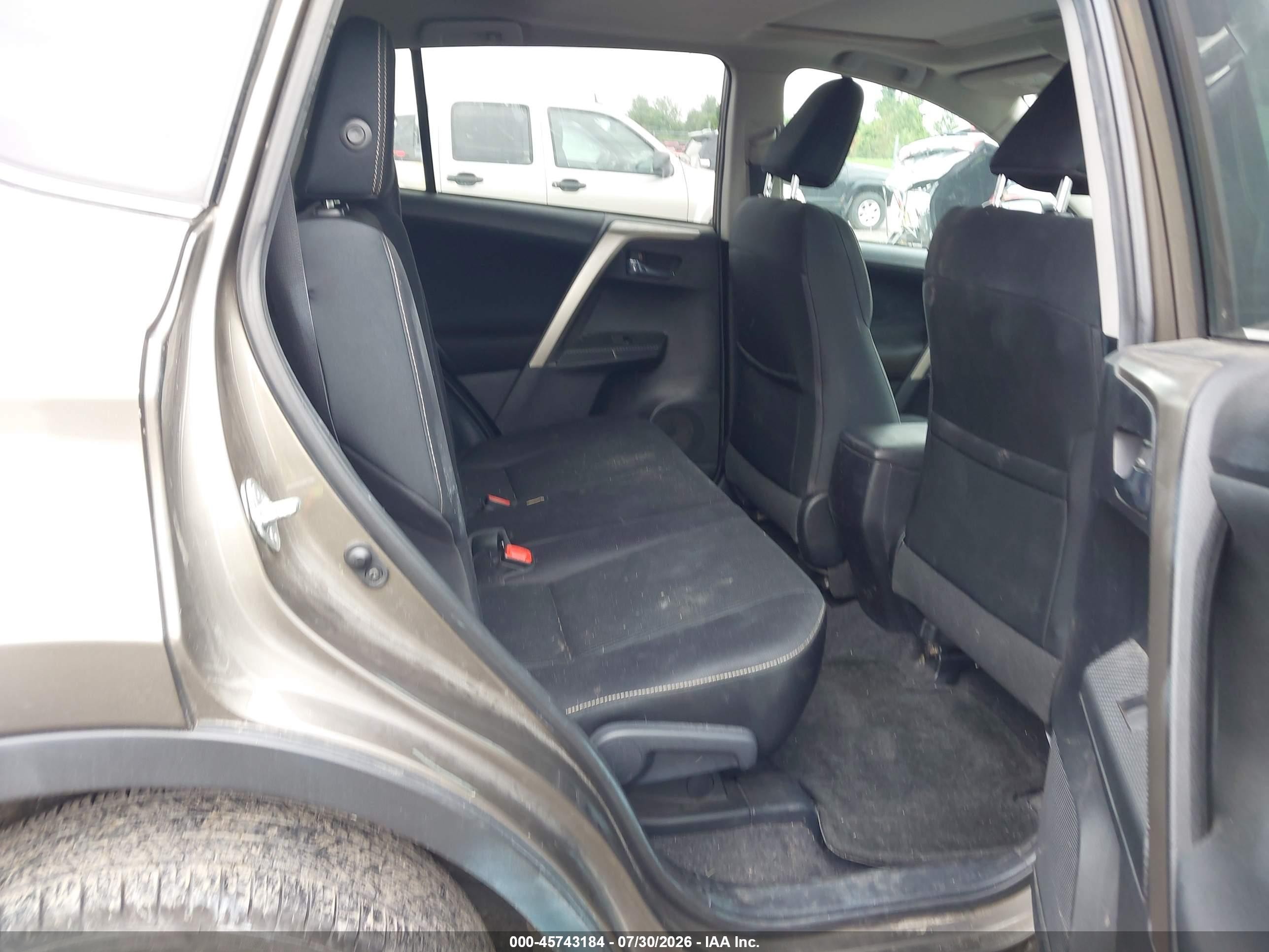 2015 Toyota Rav4 Xle Brown vin: 2T3RFREV6FW353006
