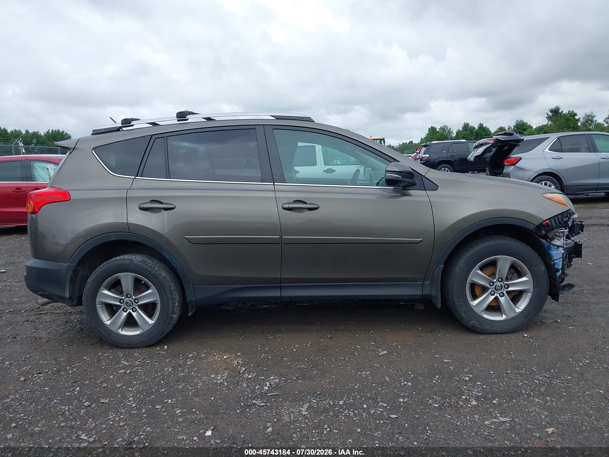 2015 Toyota Rav4 Xle Brown vin: 2T3RFREV6FW353006