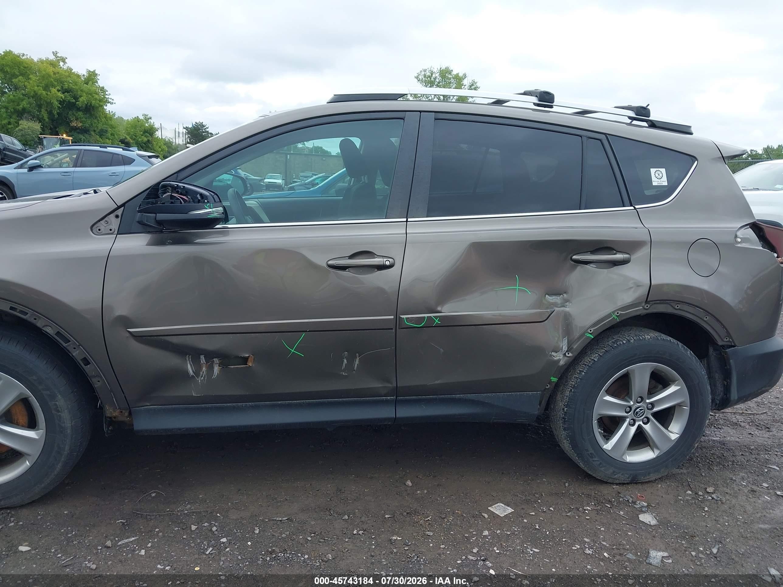 2015 Toyota Rav4 Xle Brown vin: 2T3RFREV6FW353006
