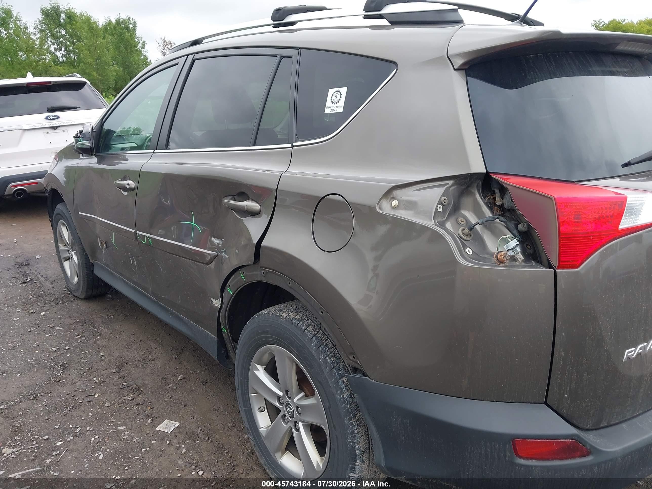 2015 Toyota Rav4 Xle Brown vin: 2T3RFREV6FW353006