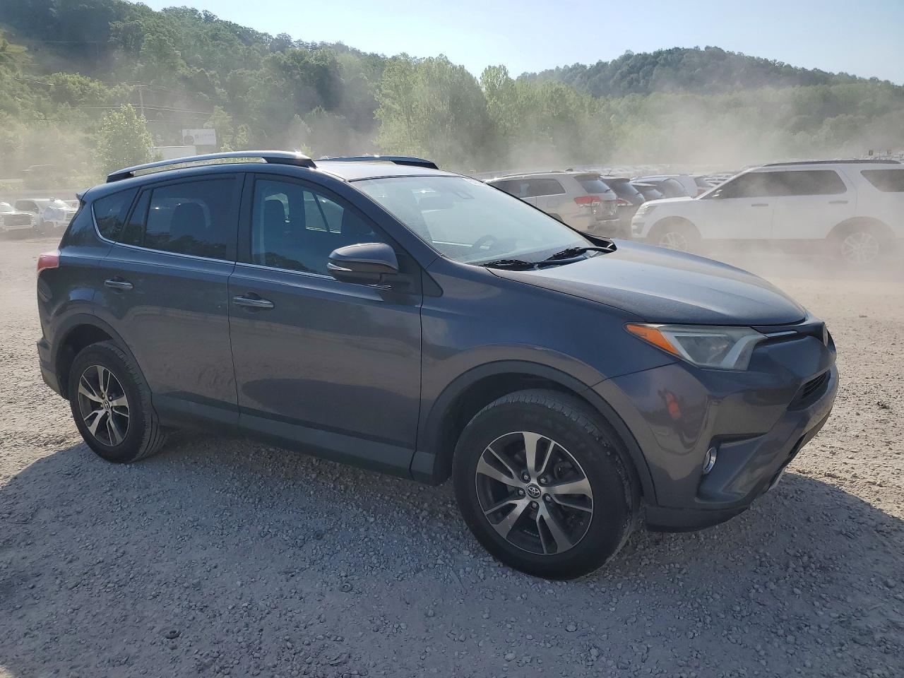 2018 Toyota Rav4 Xle Серый vin: 2T3RFREV6JW740065