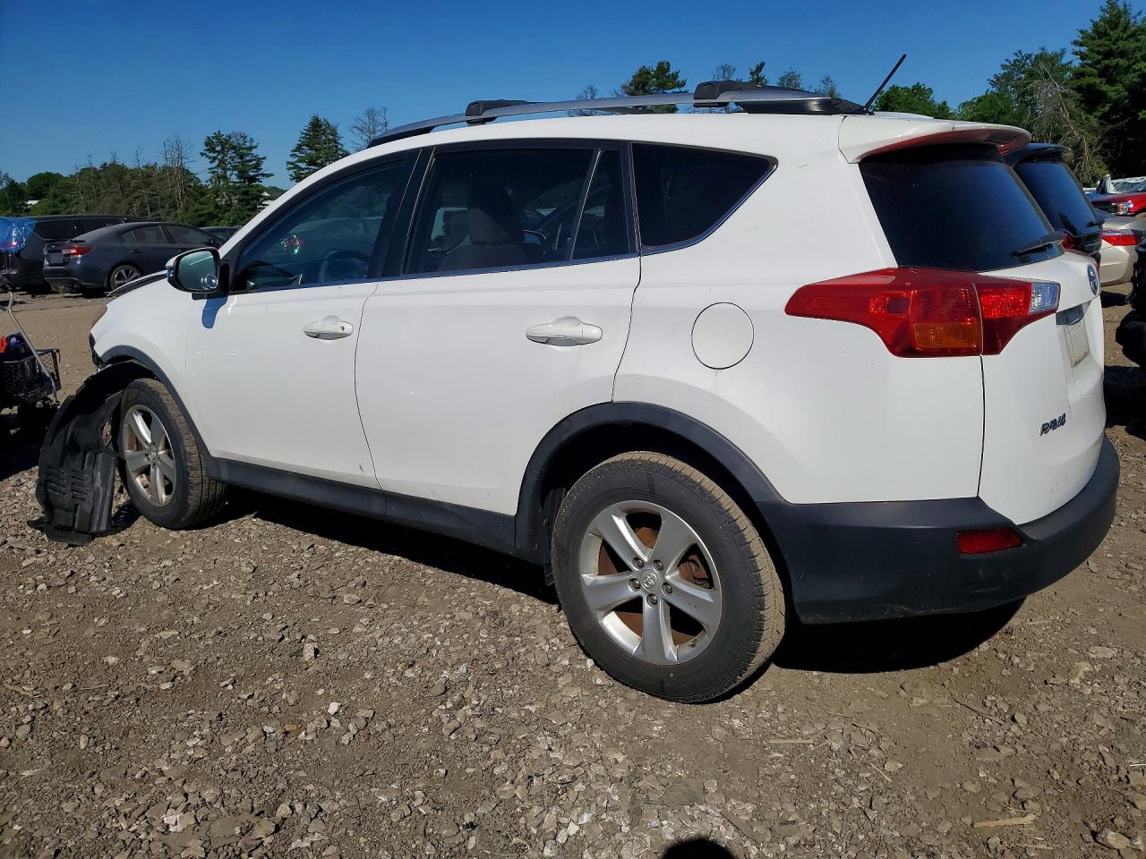 2013 Toyota Rav4 Xle White vin: 2T3RFREV7DW122693