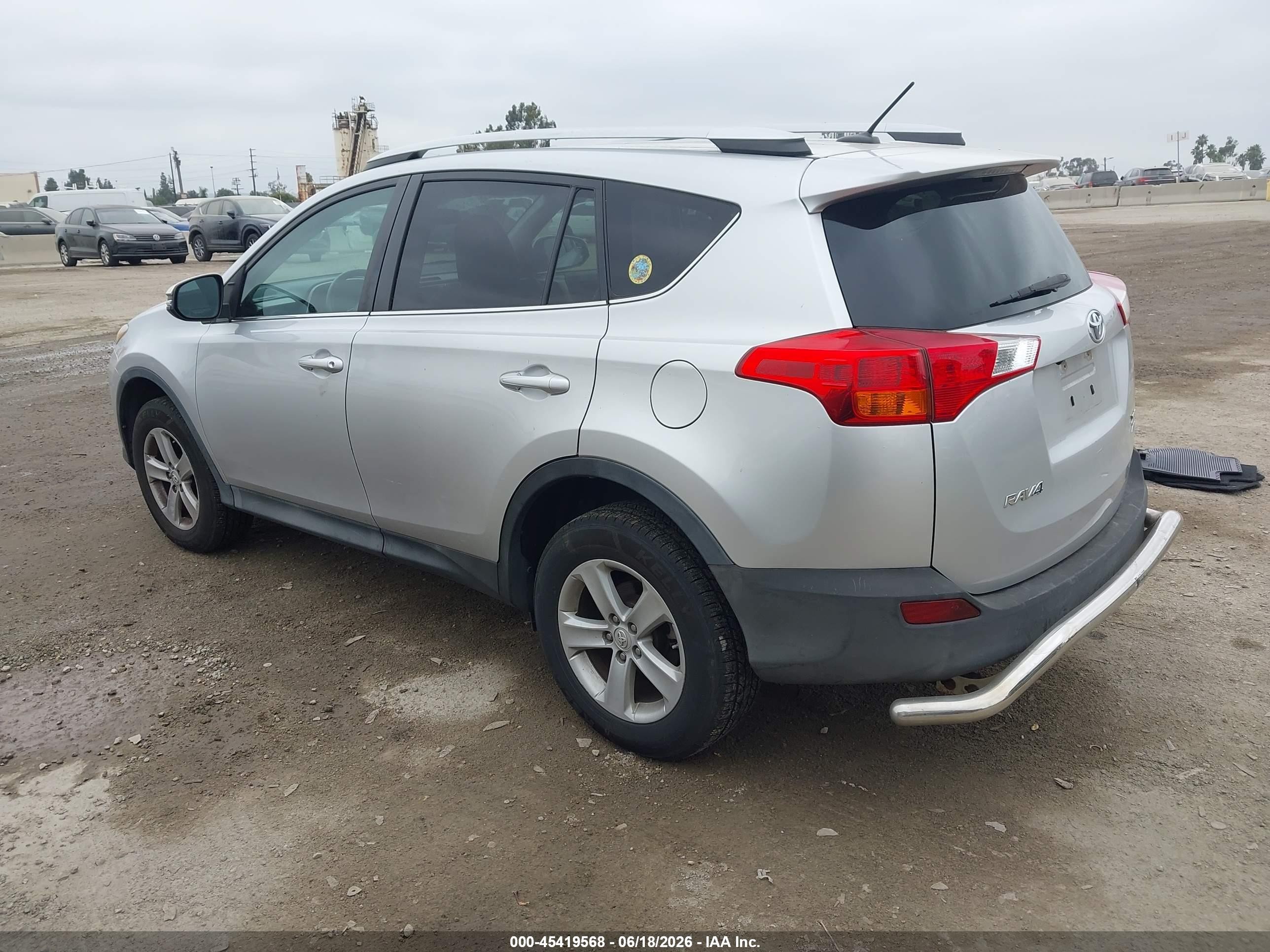 2014 Toyota Rav4 Xle Silver vin: 2T3RFREV7EW198464