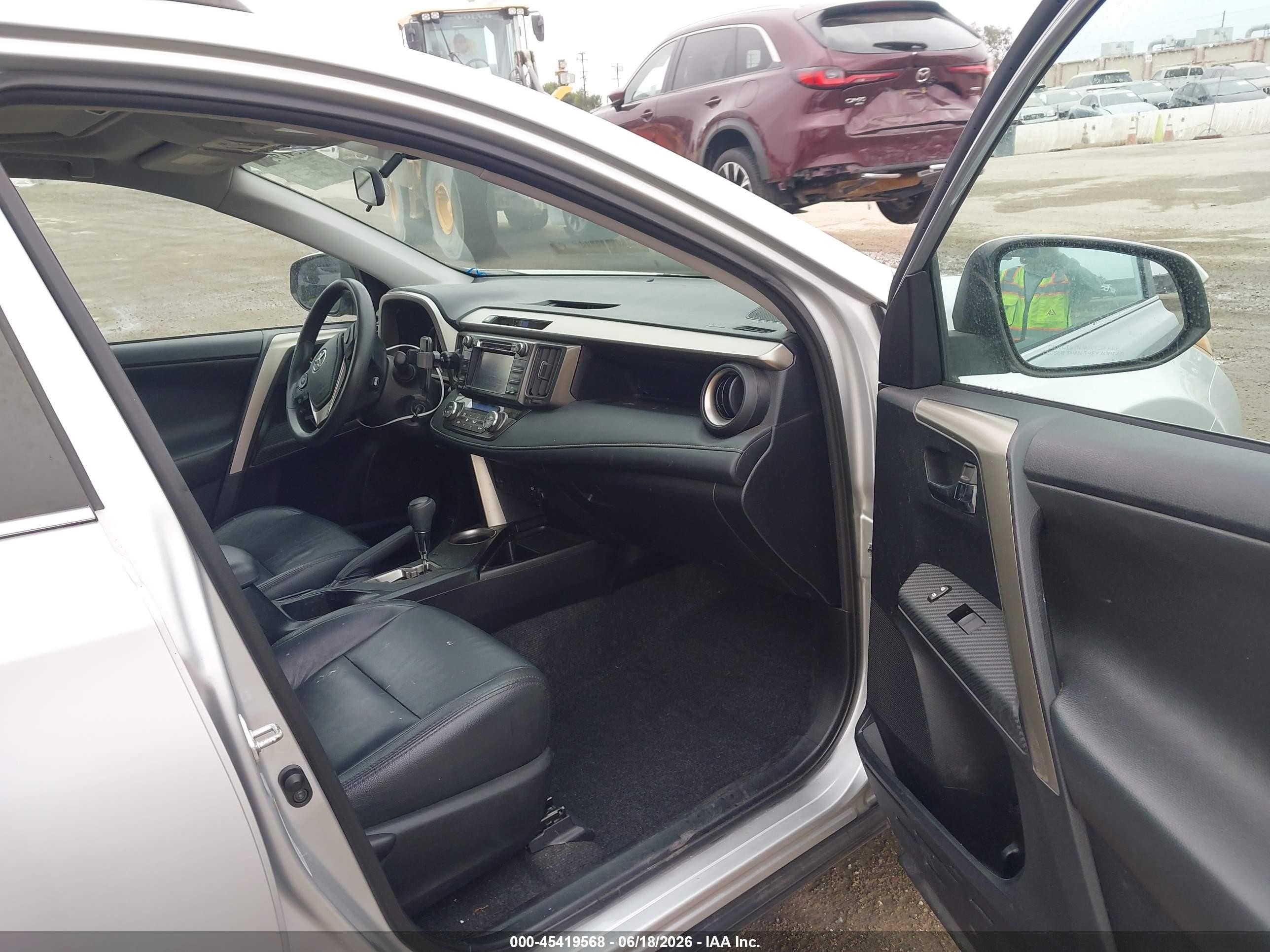 2014 Toyota Rav4 Xle Silver vin: 2T3RFREV7EW198464
