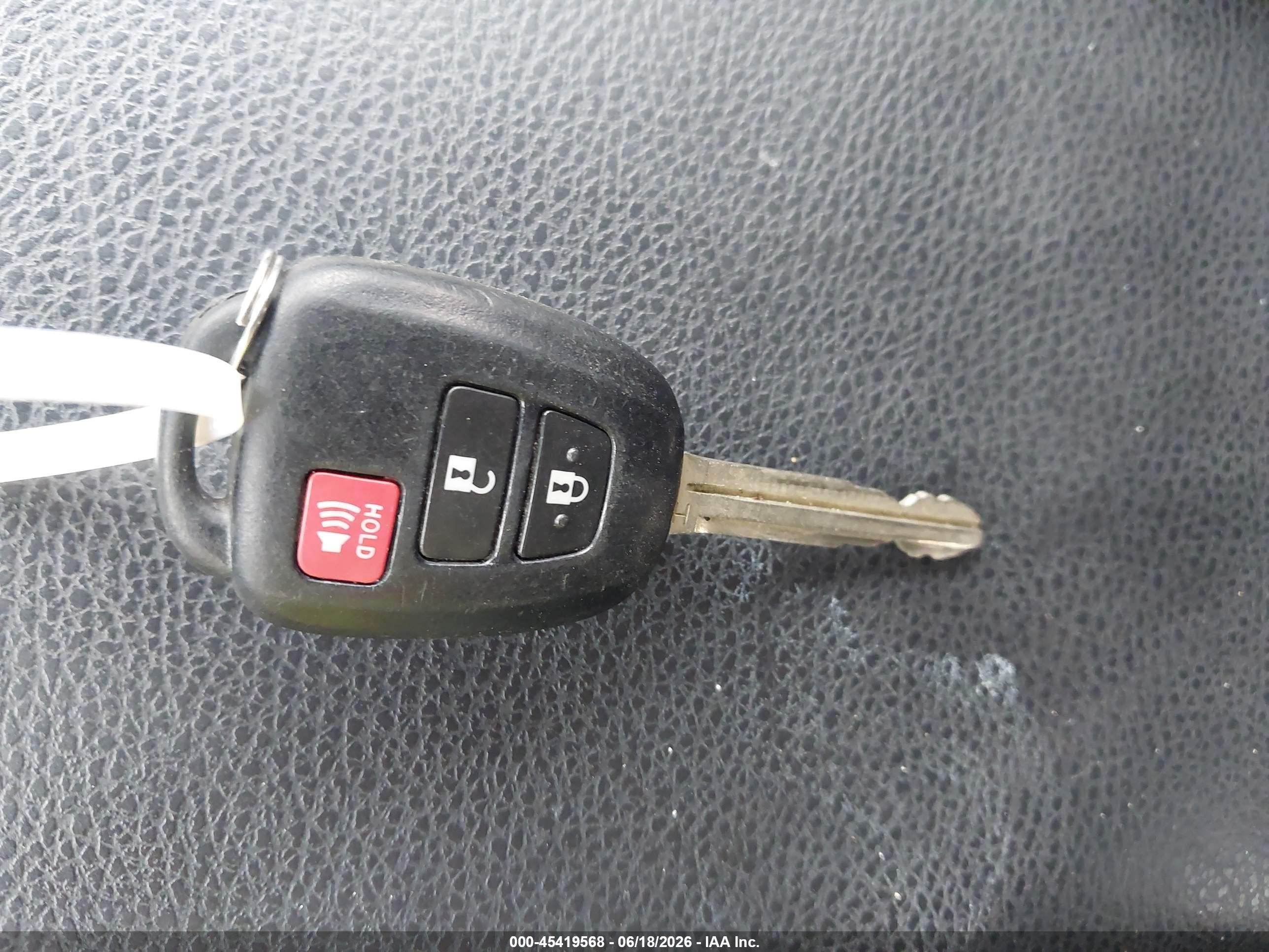 2014 Toyota Rav4 Xle Silver vin: 2T3RFREV7EW198464