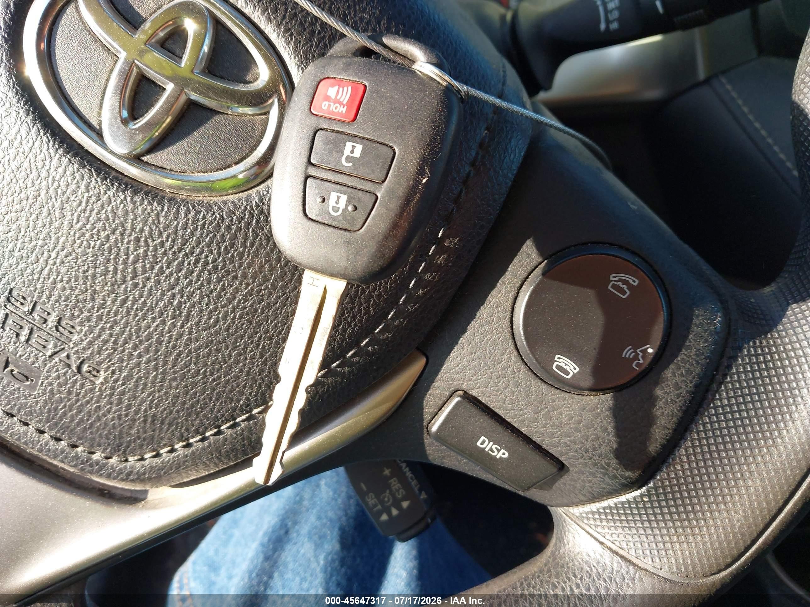 2015 Toyota Rav4 Xle White vin: 2T3RFREV7FW273617