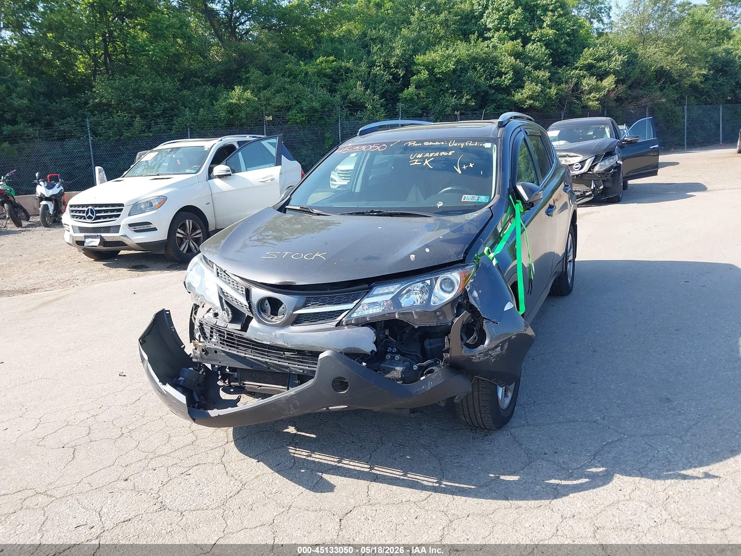 2015 Toyota Rav4 Xle Gray vin: 2T3RFREV7FW282768