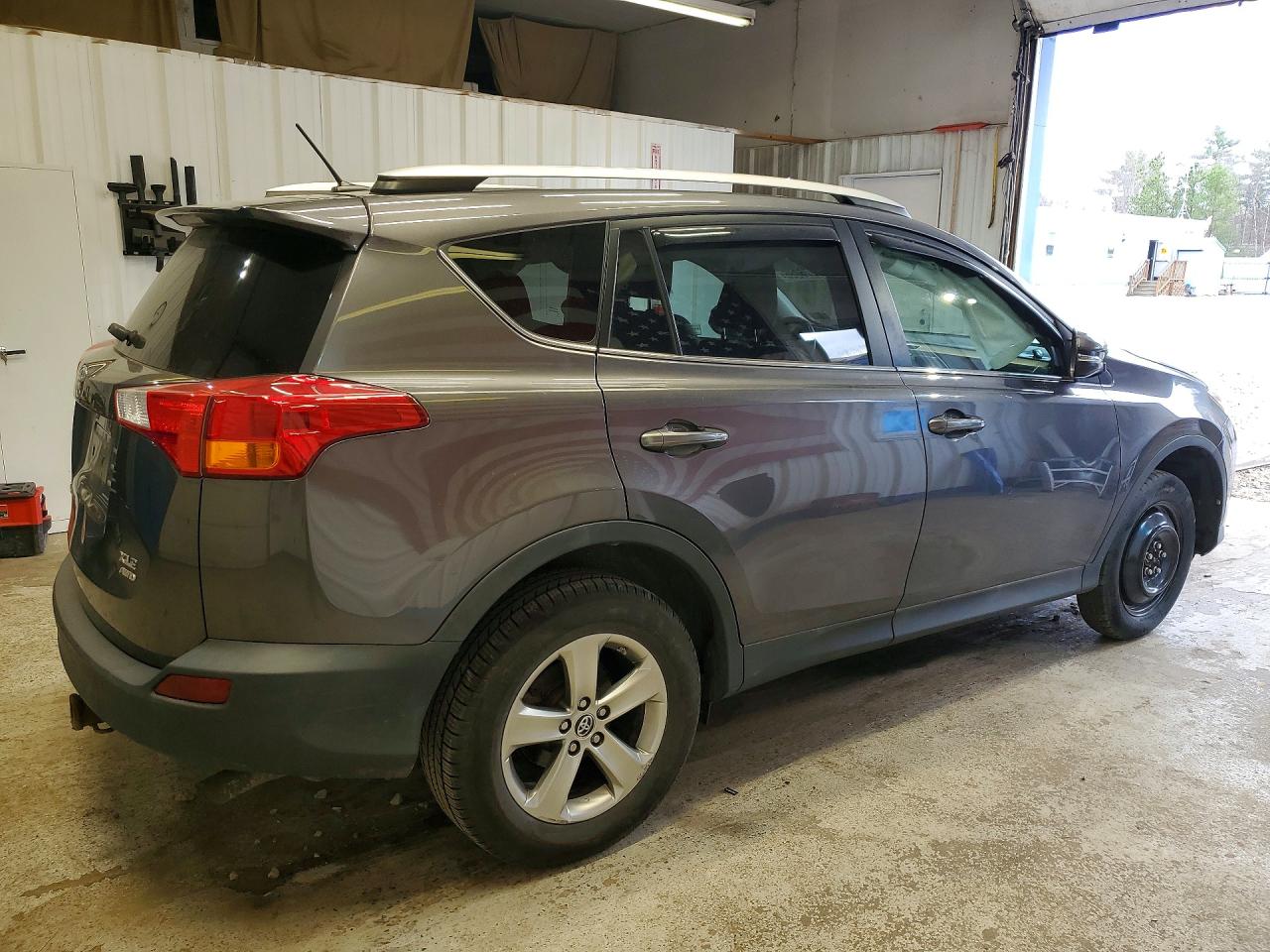 2015 Toyota Rav4 Xle Gray vin: 2T3RFREV7FW295682
