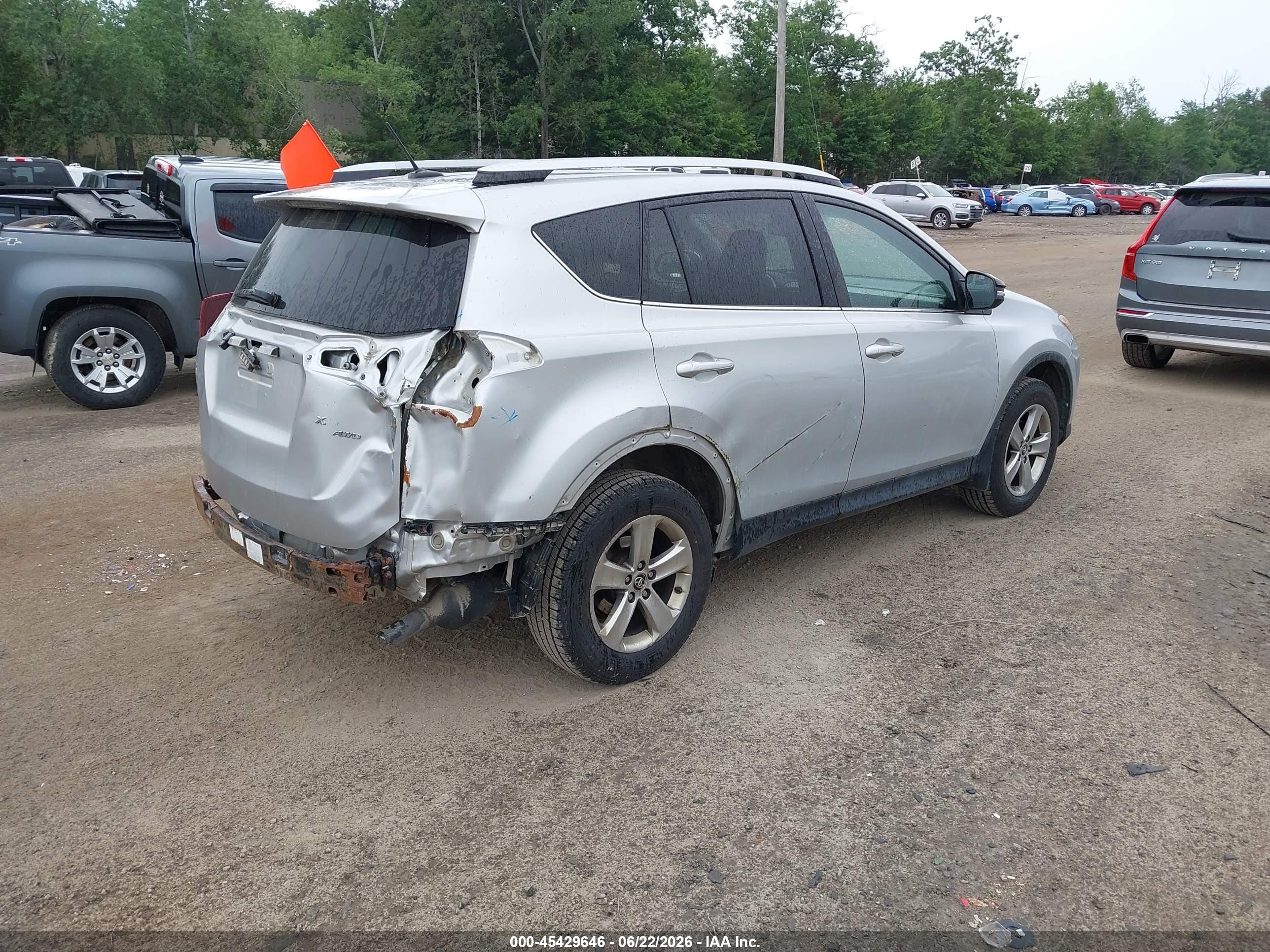 2015 Toyota Rav4 Xle Silver vin: 2T3RFREV7FW350793