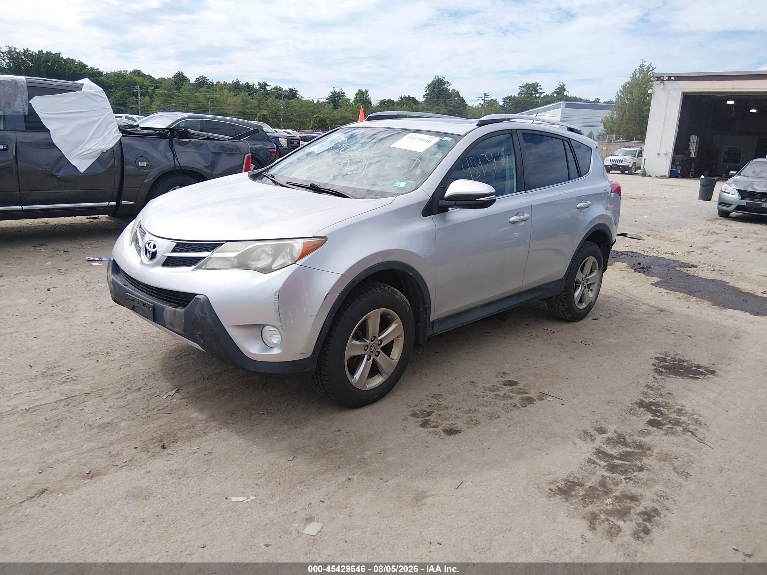 2015 Toyota Rav4 Xle Silver vin: 2T3RFREV7FW350793