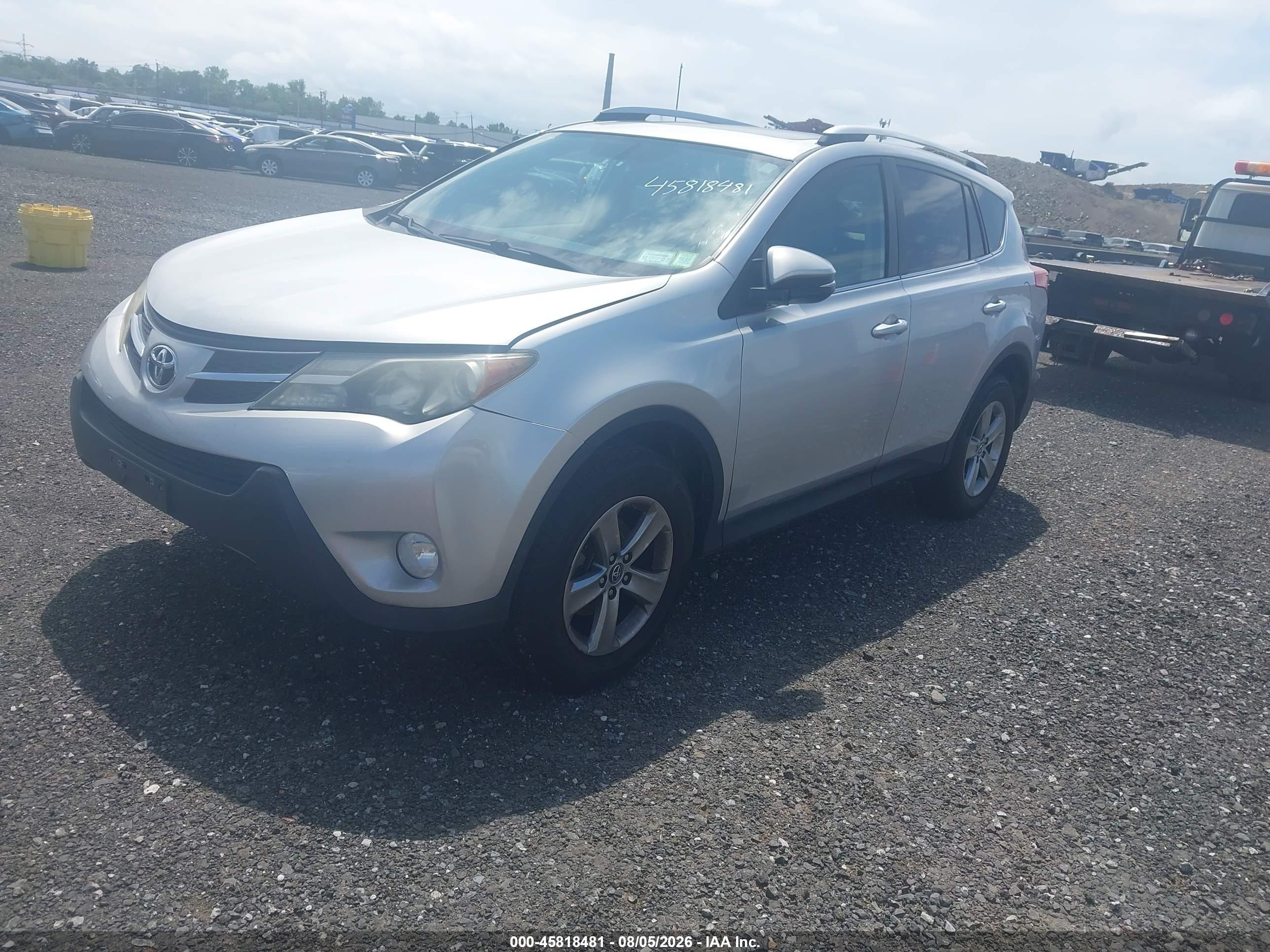 2015 Toyota Rav4 Xle Silver vin: 2T3RFREV7FW386211