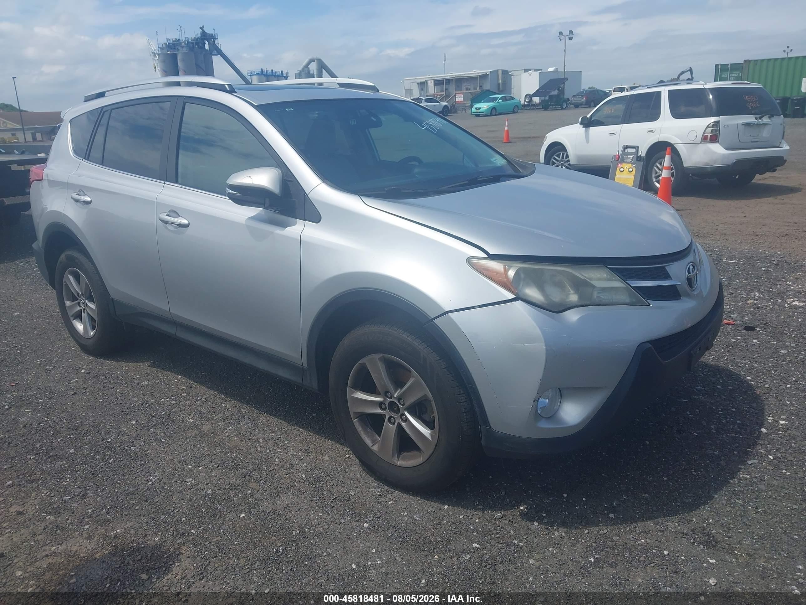 2015 Toyota Rav4 Xle Silver vin: 2T3RFREV7FW386211