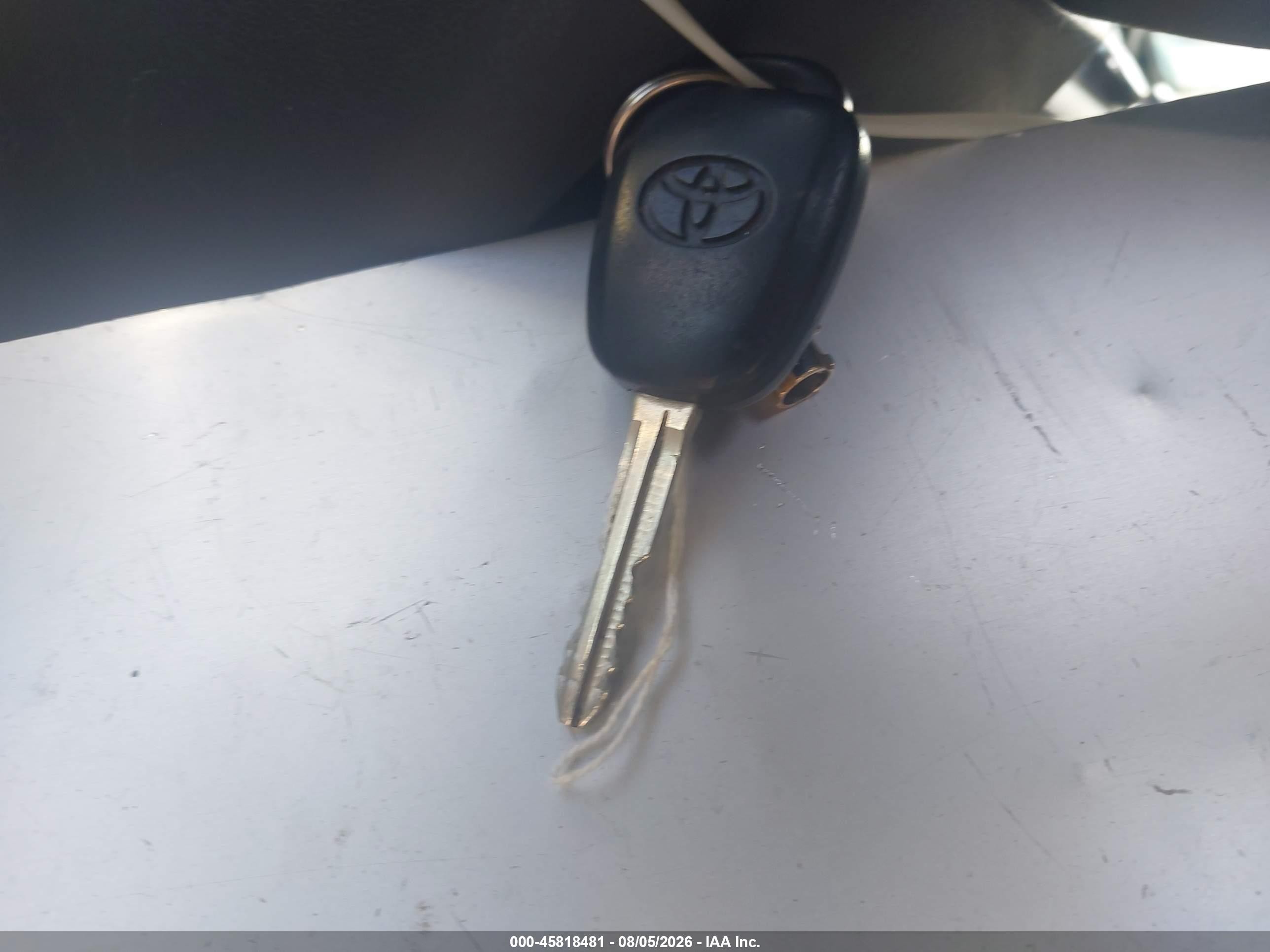 2015 Toyota Rav4 Xle Silver vin: 2T3RFREV7FW386211