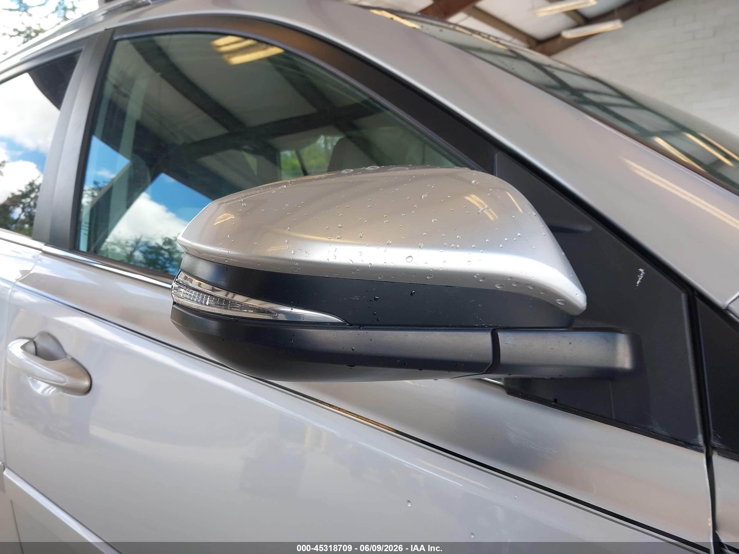 2015 Toyota Rav4 Xle Silver vin: 2T3RFREV7FW401659