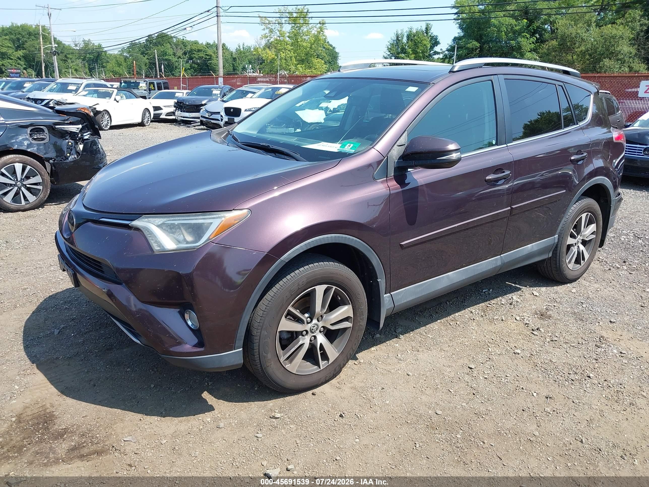 2018 Toyota Rav4 Xle Purple vin: 2T3RFREV7JW727308