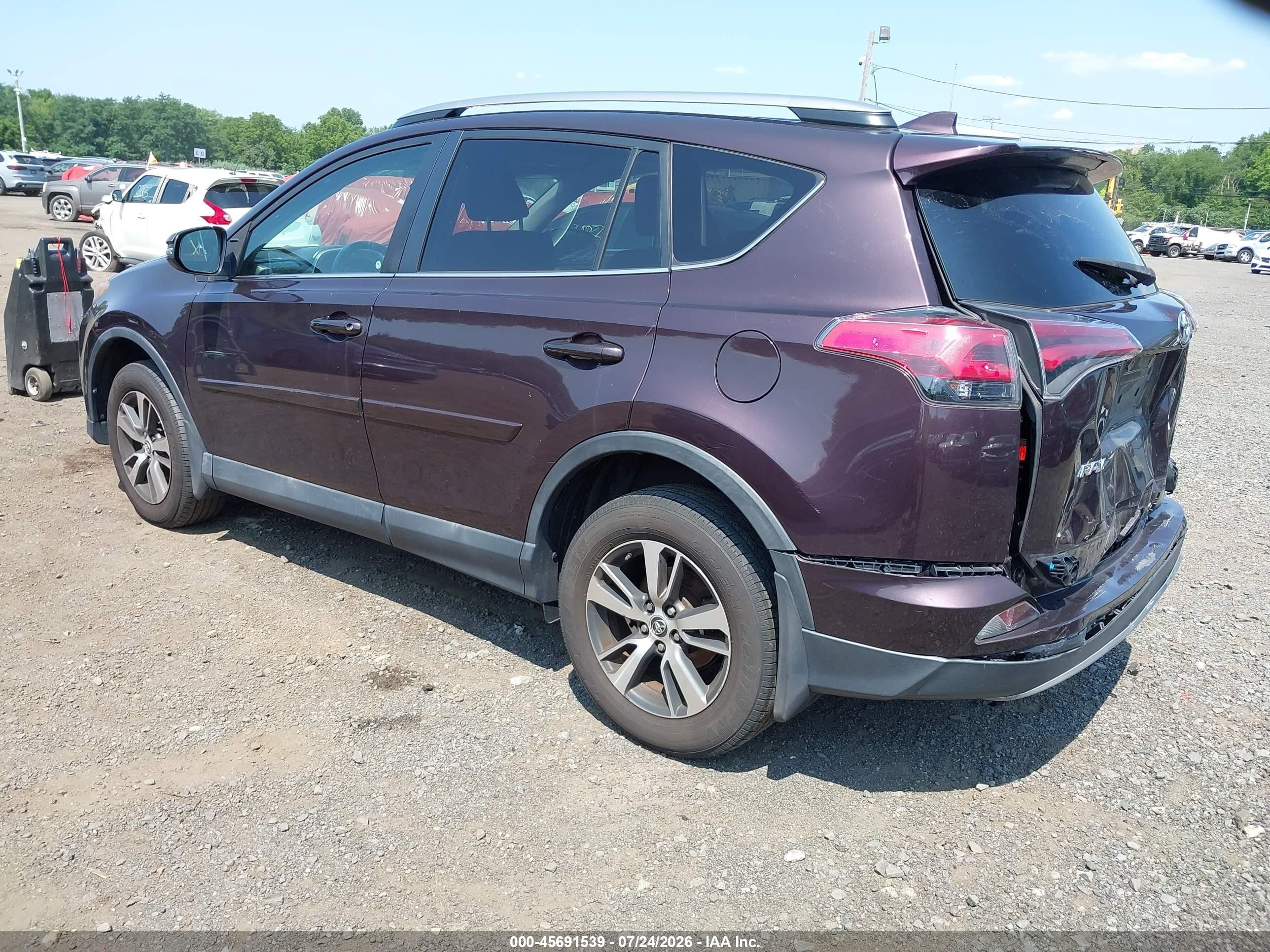 2018 Toyota Rav4 Xle Purple vin: 2T3RFREV7JW727308
