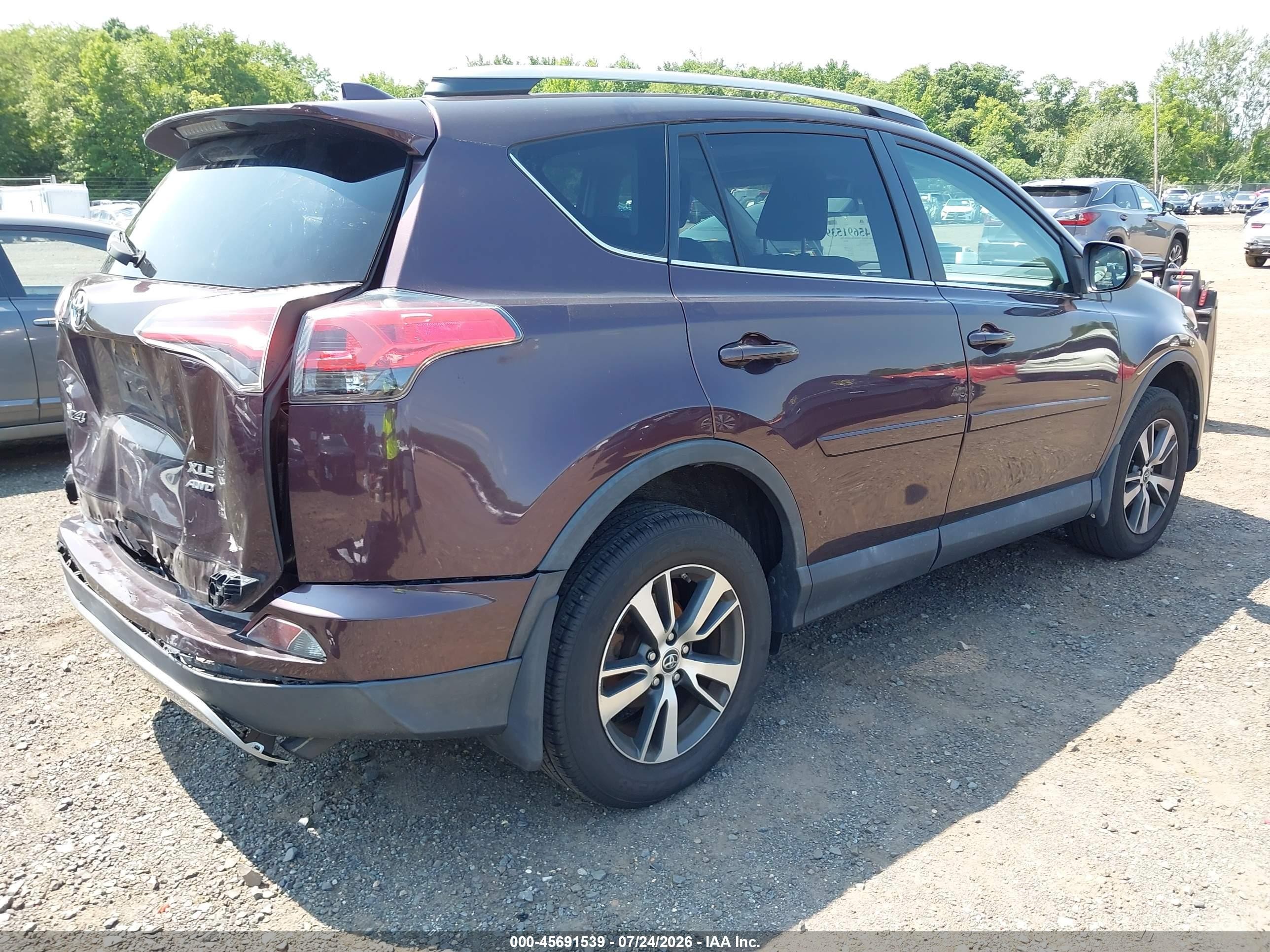 2018 Toyota Rav4 Xle Purple vin: 2T3RFREV7JW727308