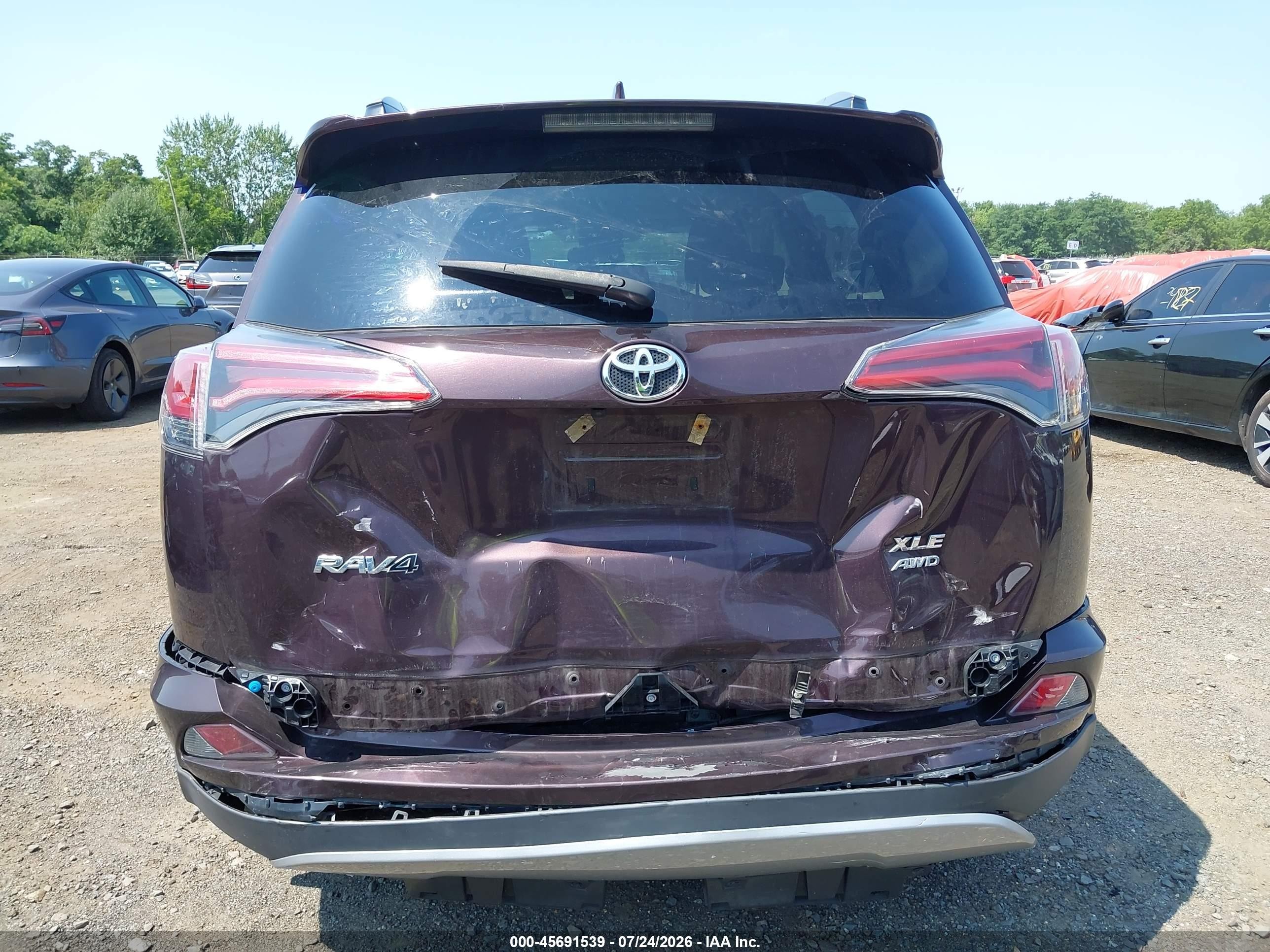 2018 Toyota Rav4 Xle Purple vin: 2T3RFREV7JW727308