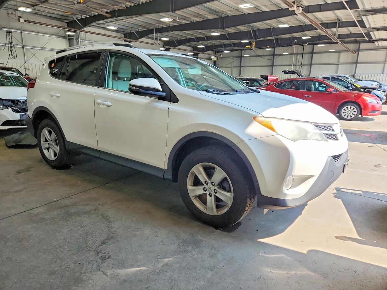 2013 Toyota Rav4 Xle White vin: 2T3RFREV8DW041203
