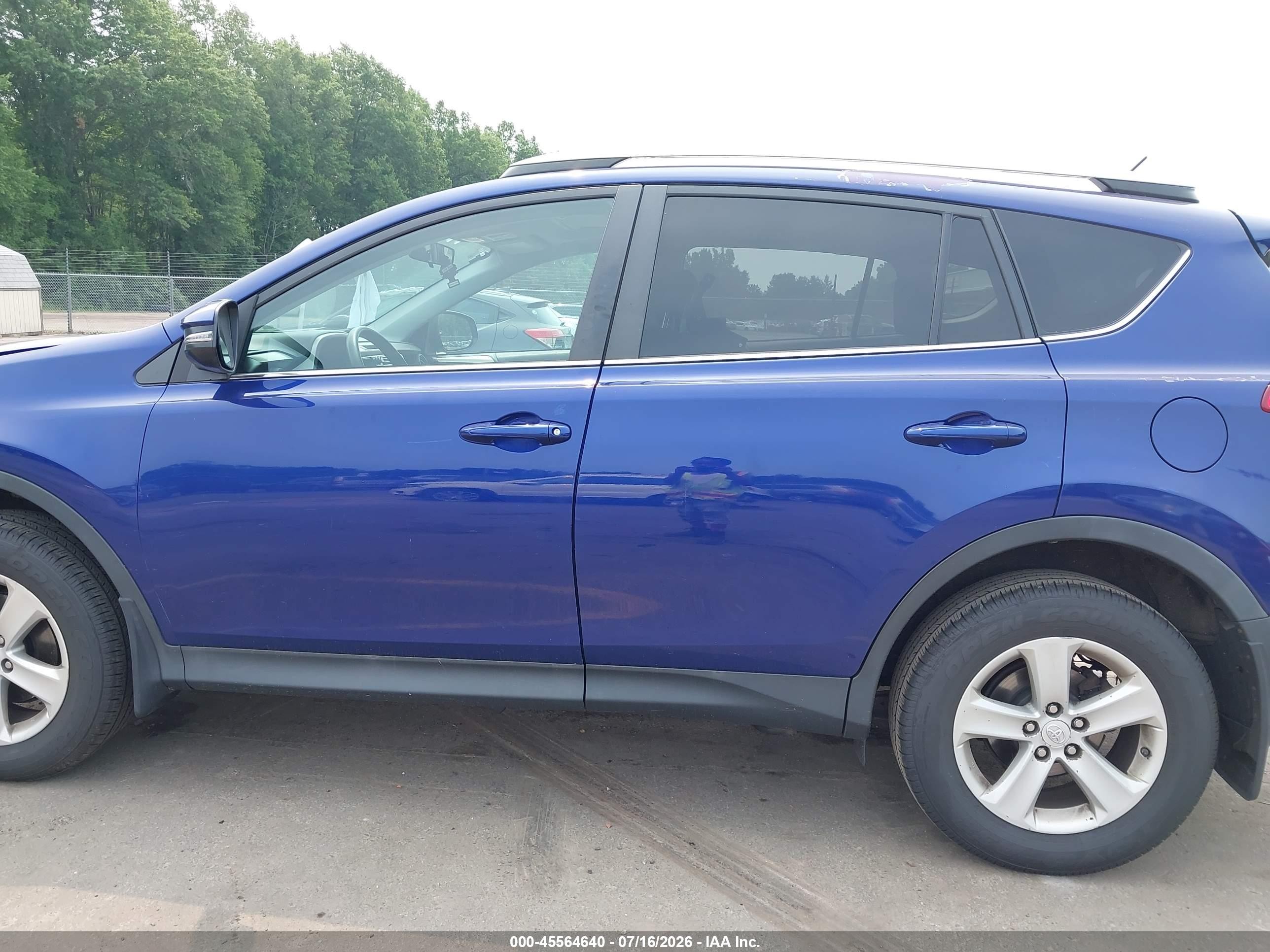2014 Toyota Rav4 Xle Blue vin: 2T3RFREV8EW156529