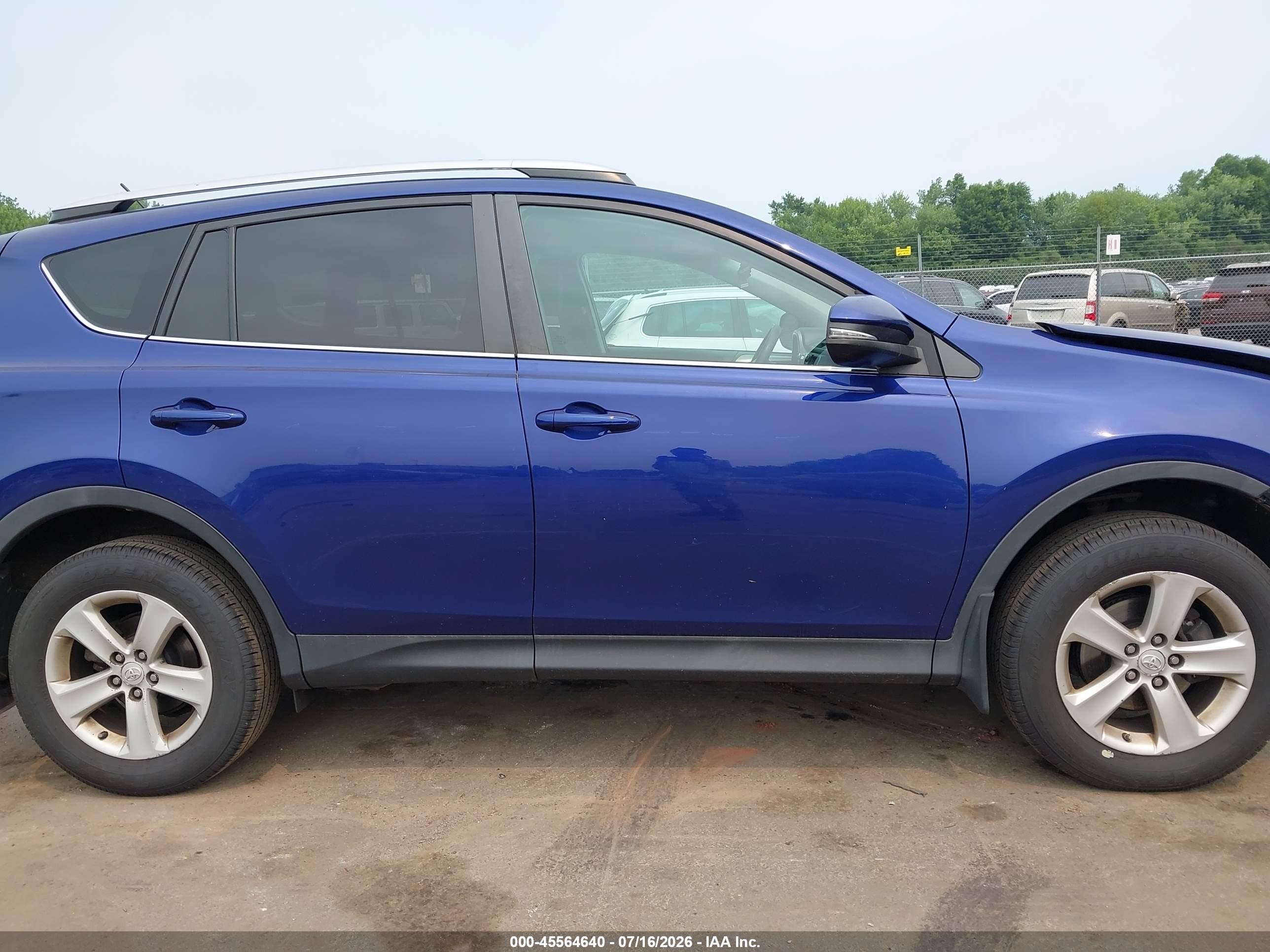2014 Toyota Rav4 Xle Blue vin: 2T3RFREV8EW156529